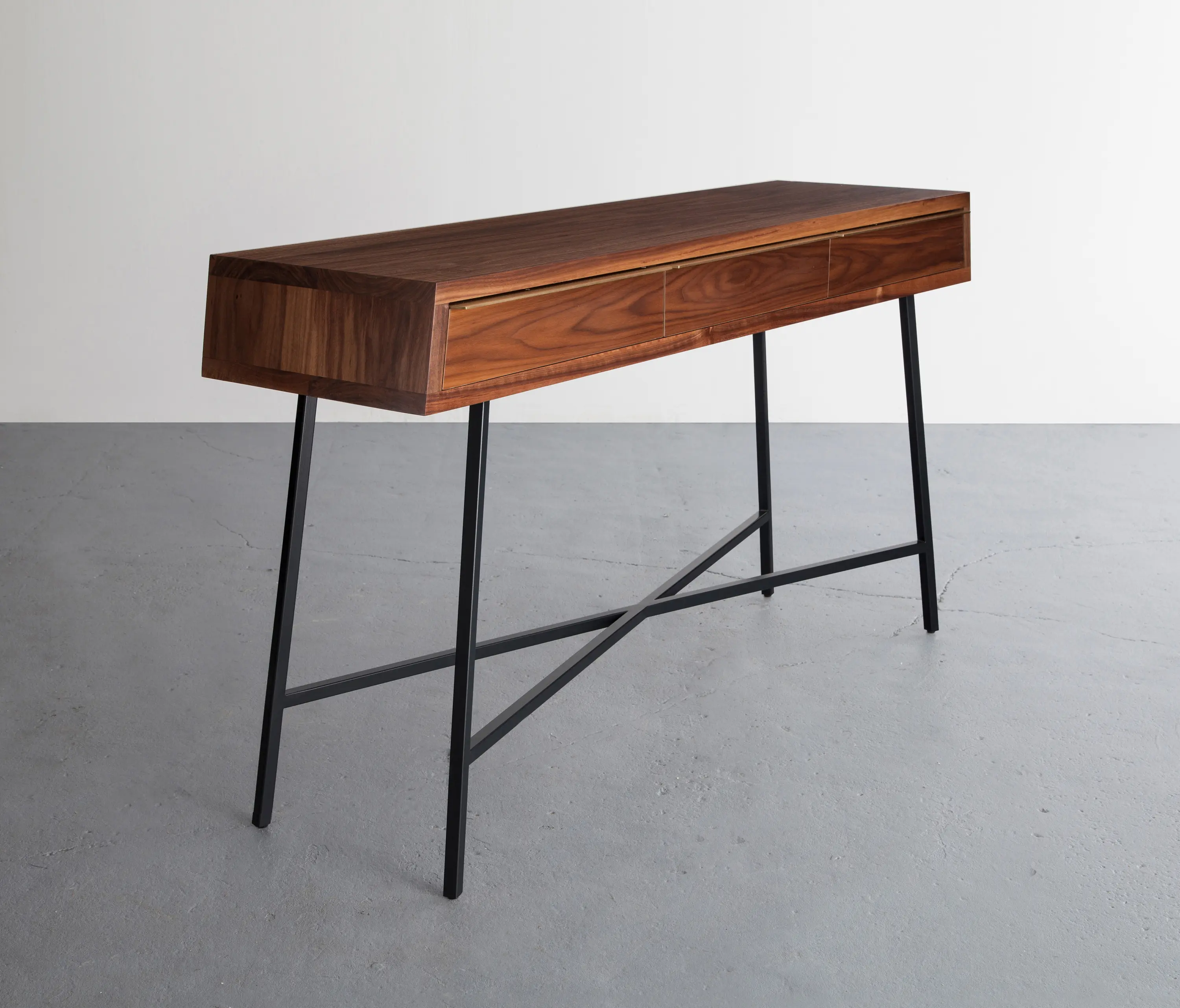 David Gaynor Design - Tzoid | Console