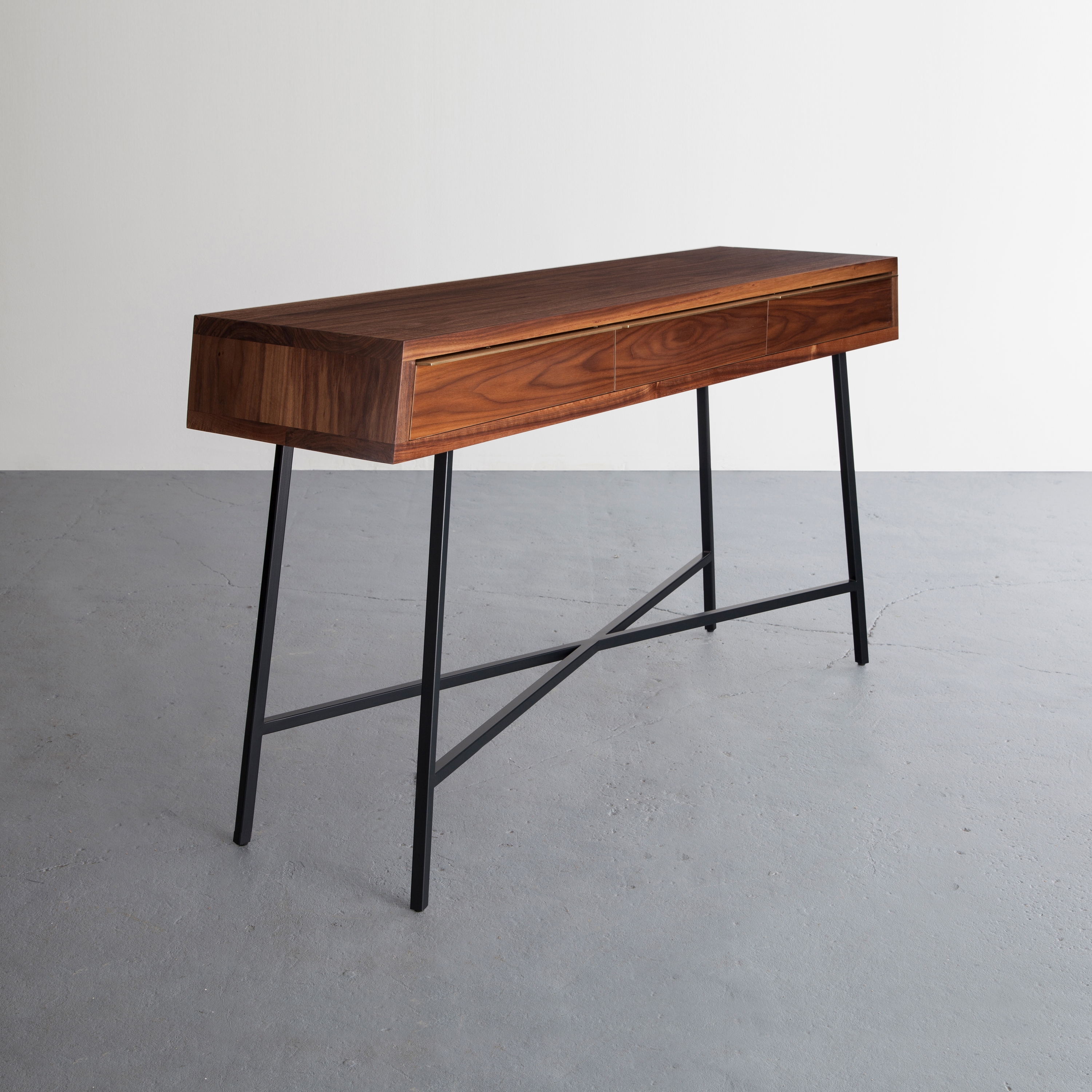 Display product Tzoid | Console from manufacturer David Gaynor Design