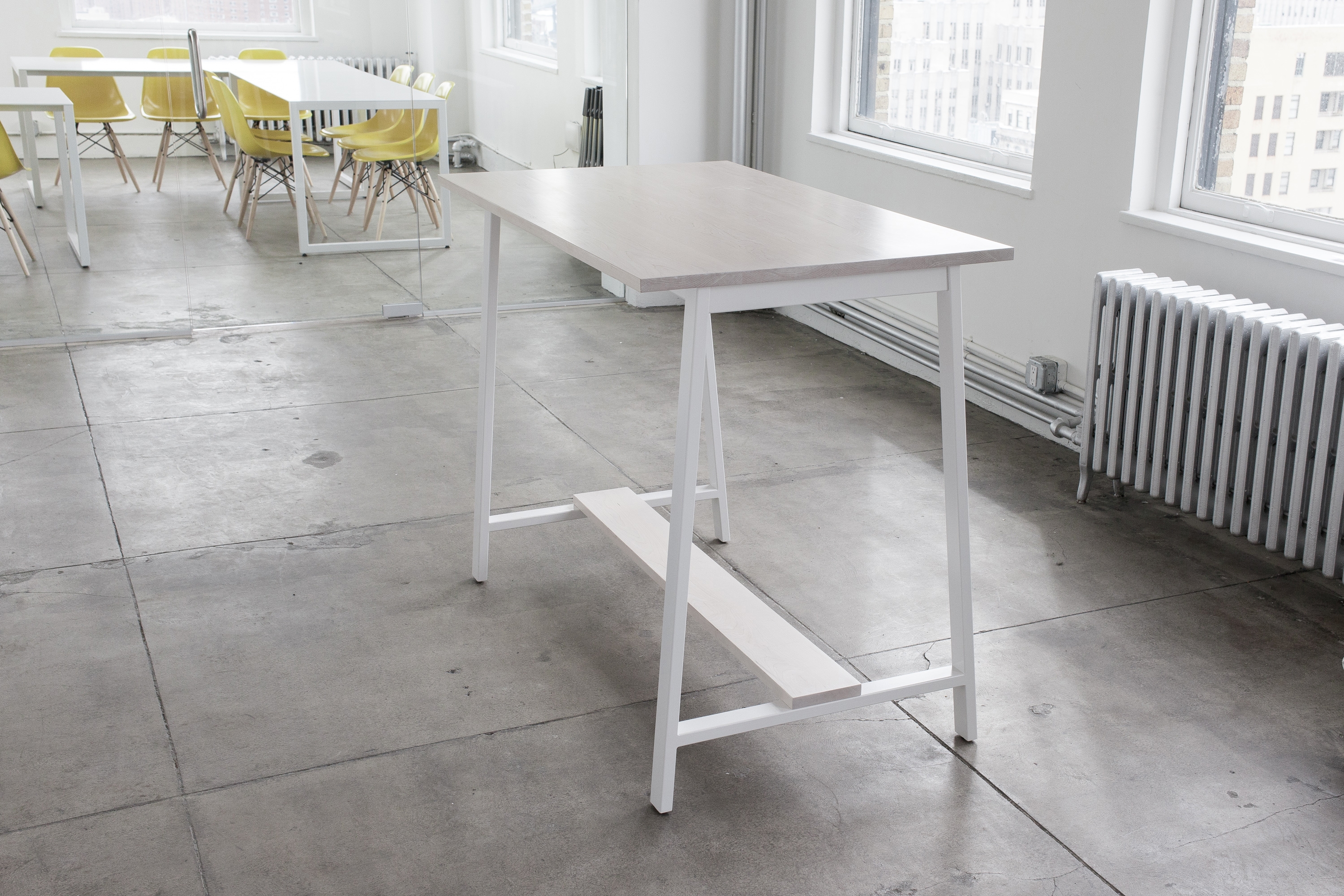 Display product Artsy | Standing Table from manufacturer David Gaynor Design