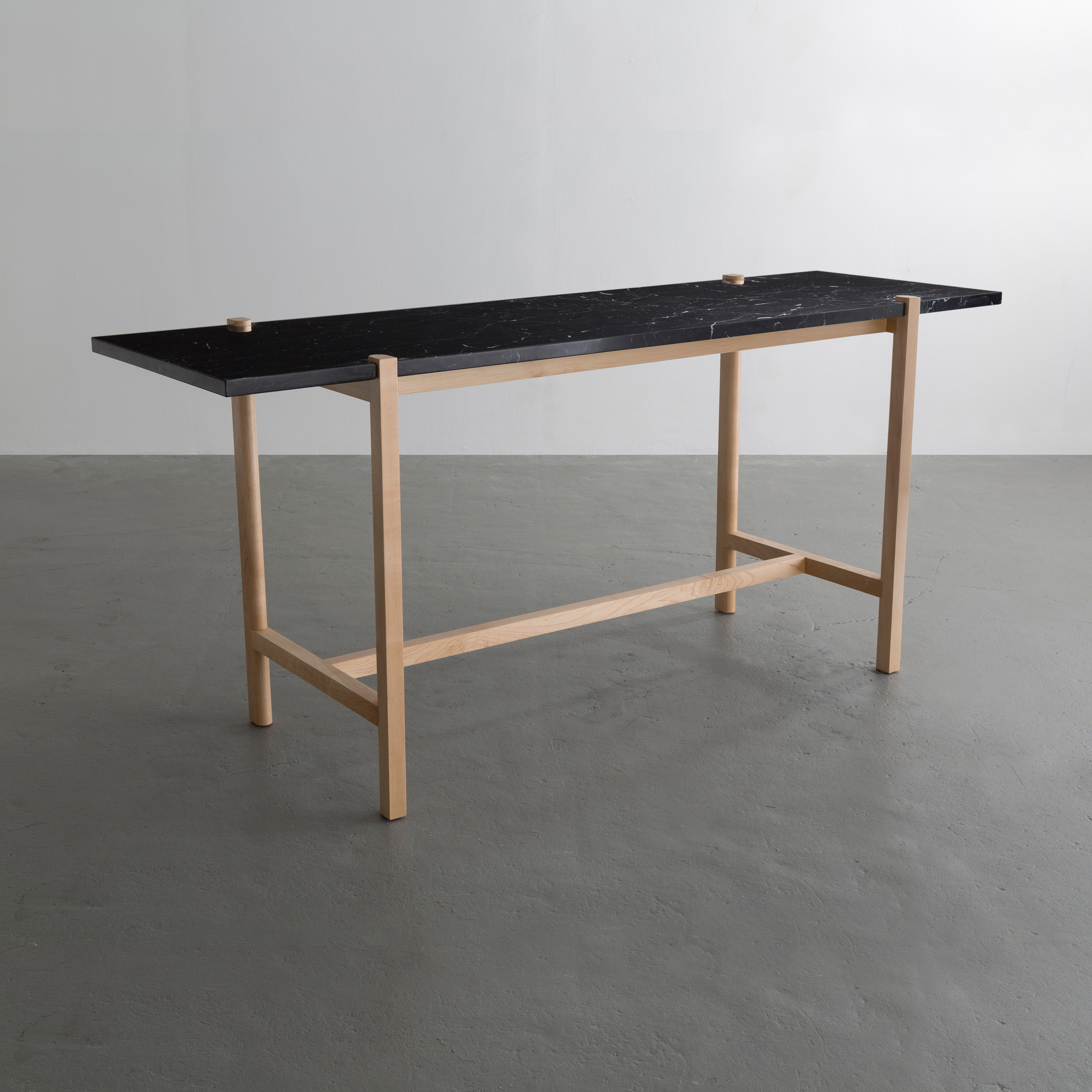 Afficher le produit Pierce | Console du fabricant David Gaynor Design
