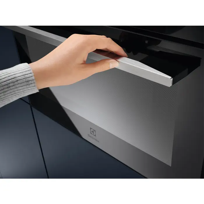 Electrolux Group - 800 CombiQuick Microwave/Oven with Pure enamel