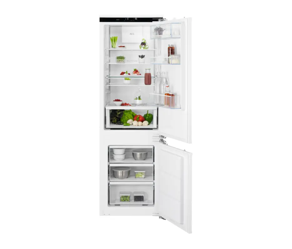 Electrolux Group - 7000 Greenzone Integrated Fridge Freezer 176.9 cm - White