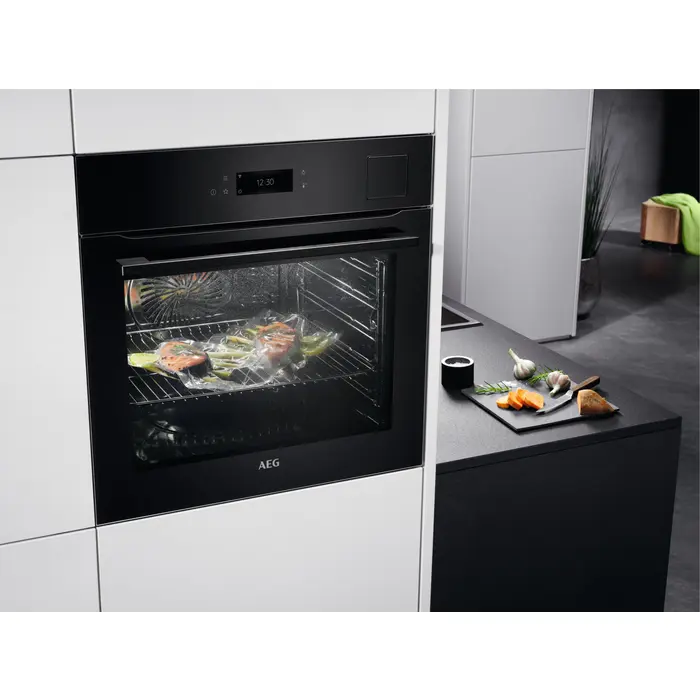 Electrolux Group - 9000 SteamPro With Steam Cleaning Oven - Black