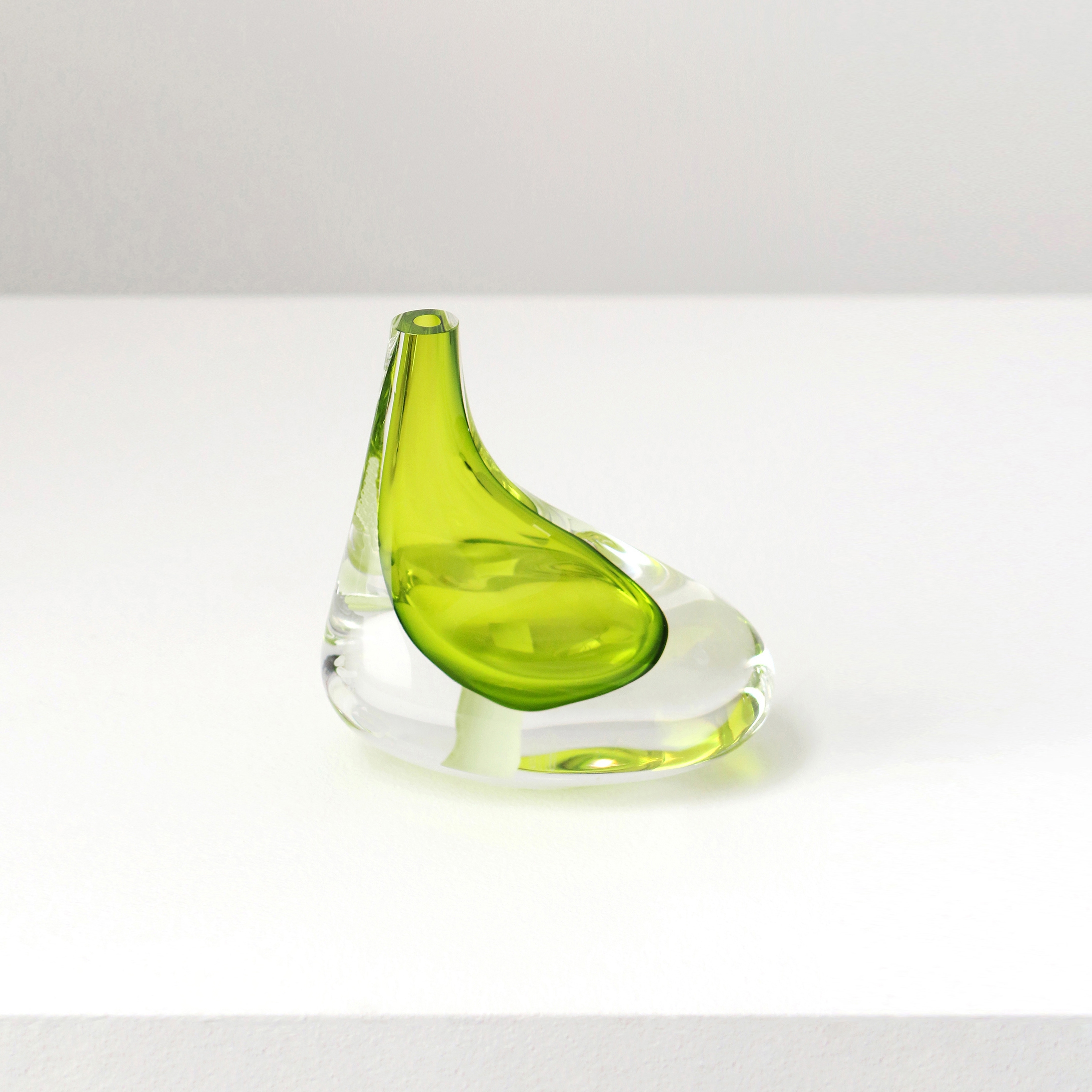 Mostrar el producto Droplet Vessel Shape 5 Lemon Green del fabricante SkLO