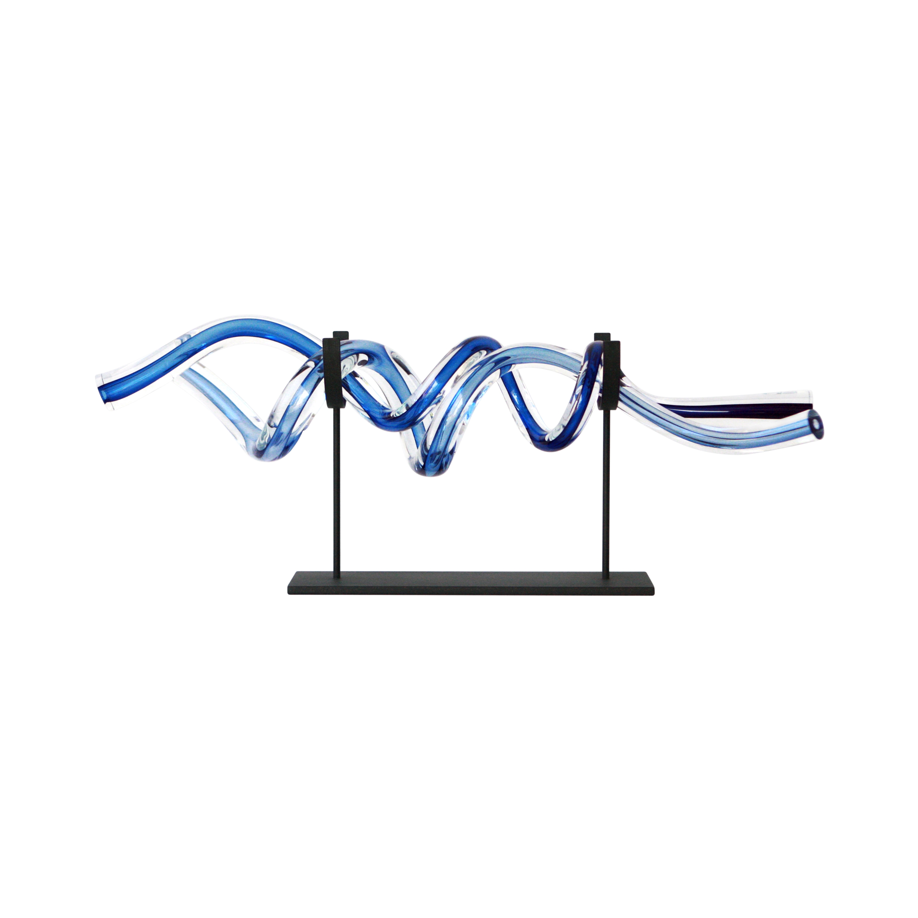 Mostrar el producto Coil 32 Object Set Of 2 With Stand del fabricante SkLO