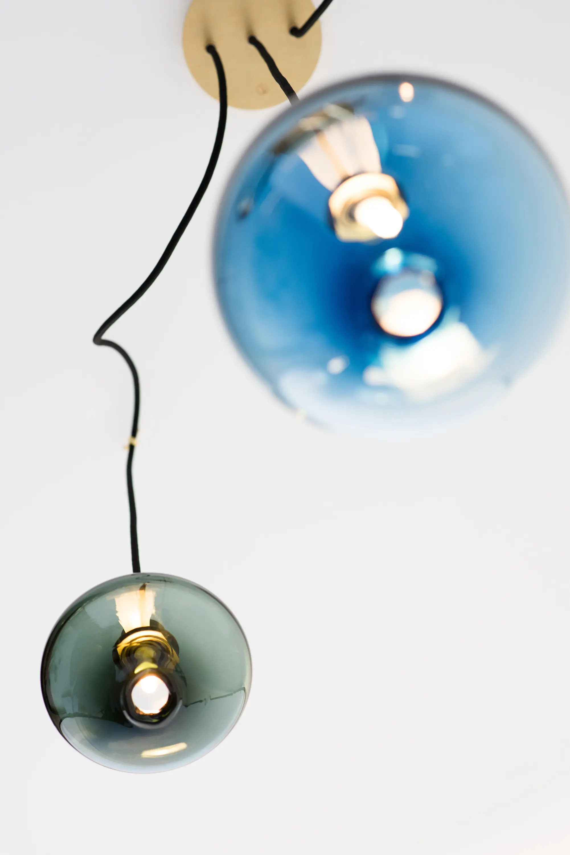 SkLO - Drape Composition 2 Pendant