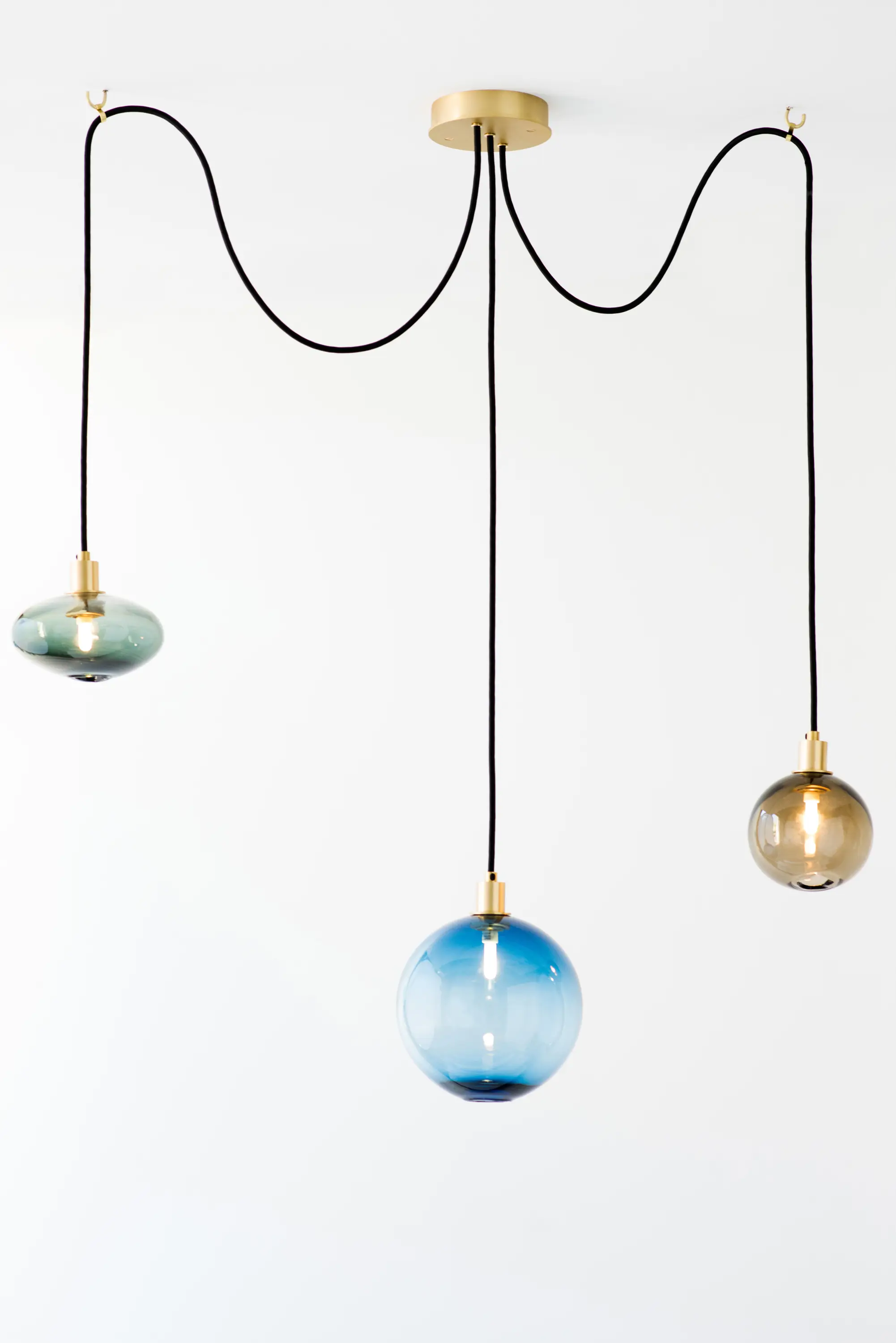 SkLO - Drape Composition 2 Pendant