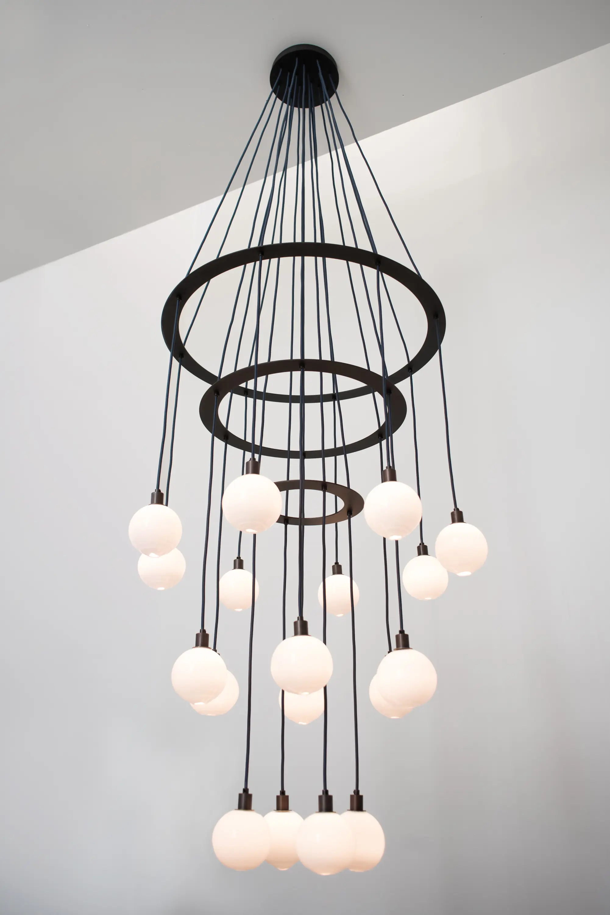 SkLO - Drape Circle 18 Chandelier