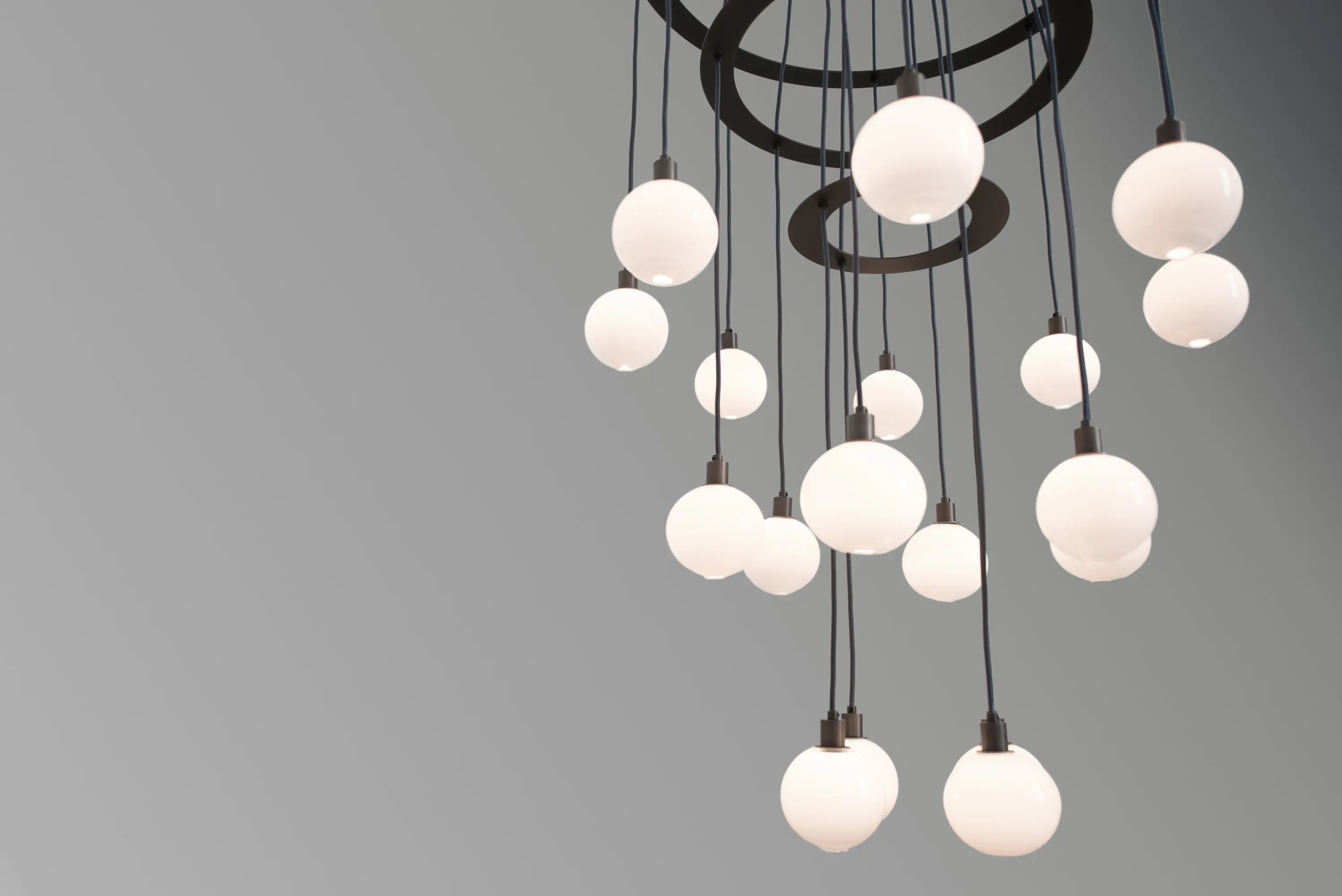 SkLO - Drape Circle 18 Chandelier