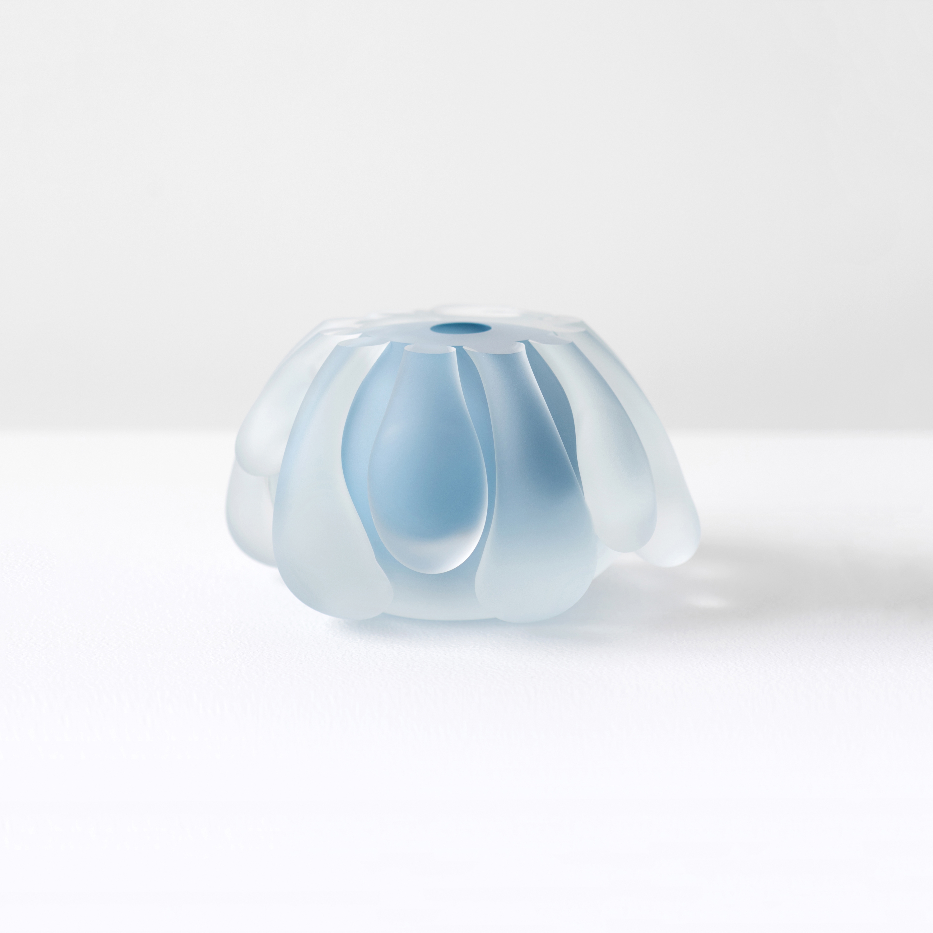 Mostrar el producto Dew Vessel Small Round del fabricante SkLO