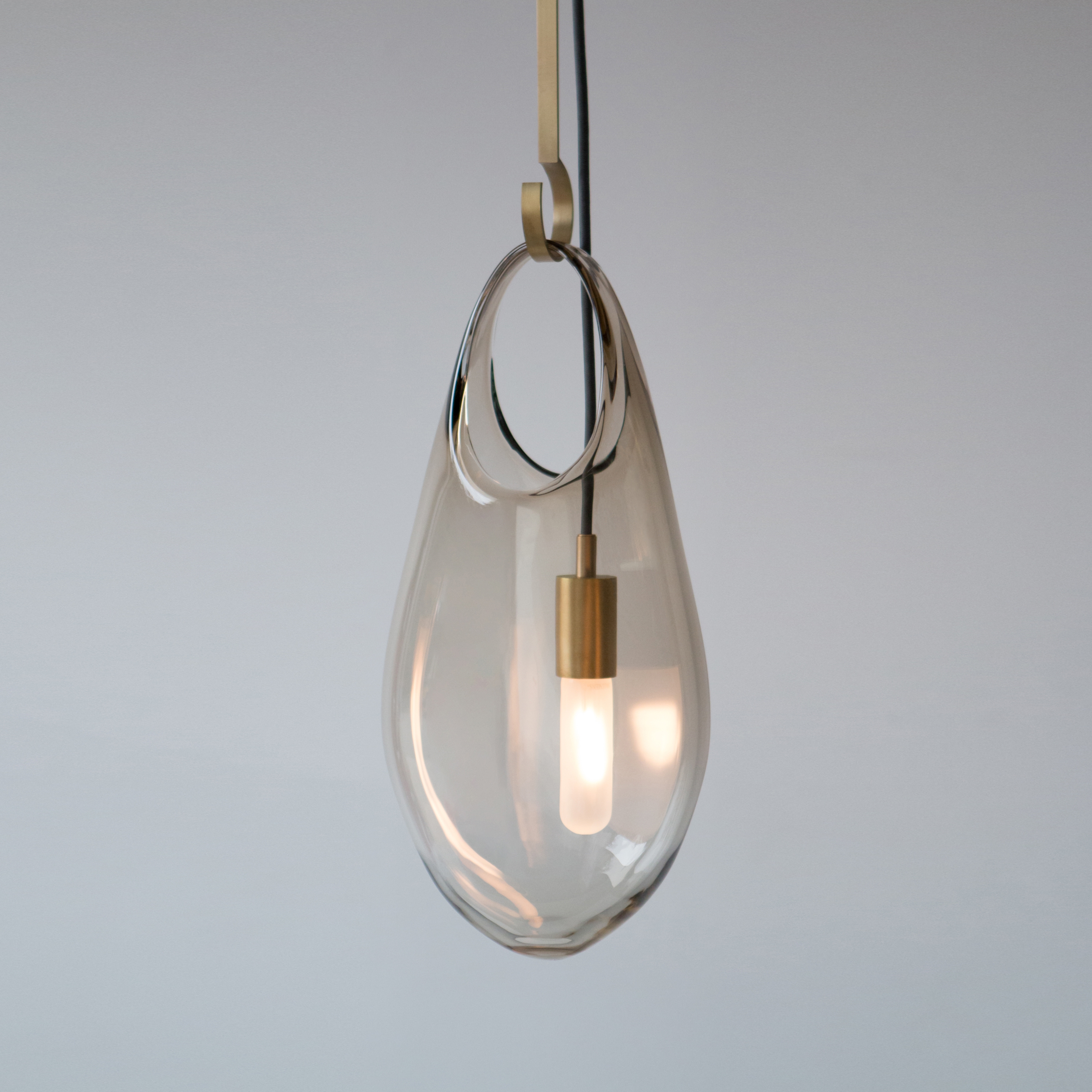 Mostra il prodotto Hold 18 Pendant del produttore SkLO