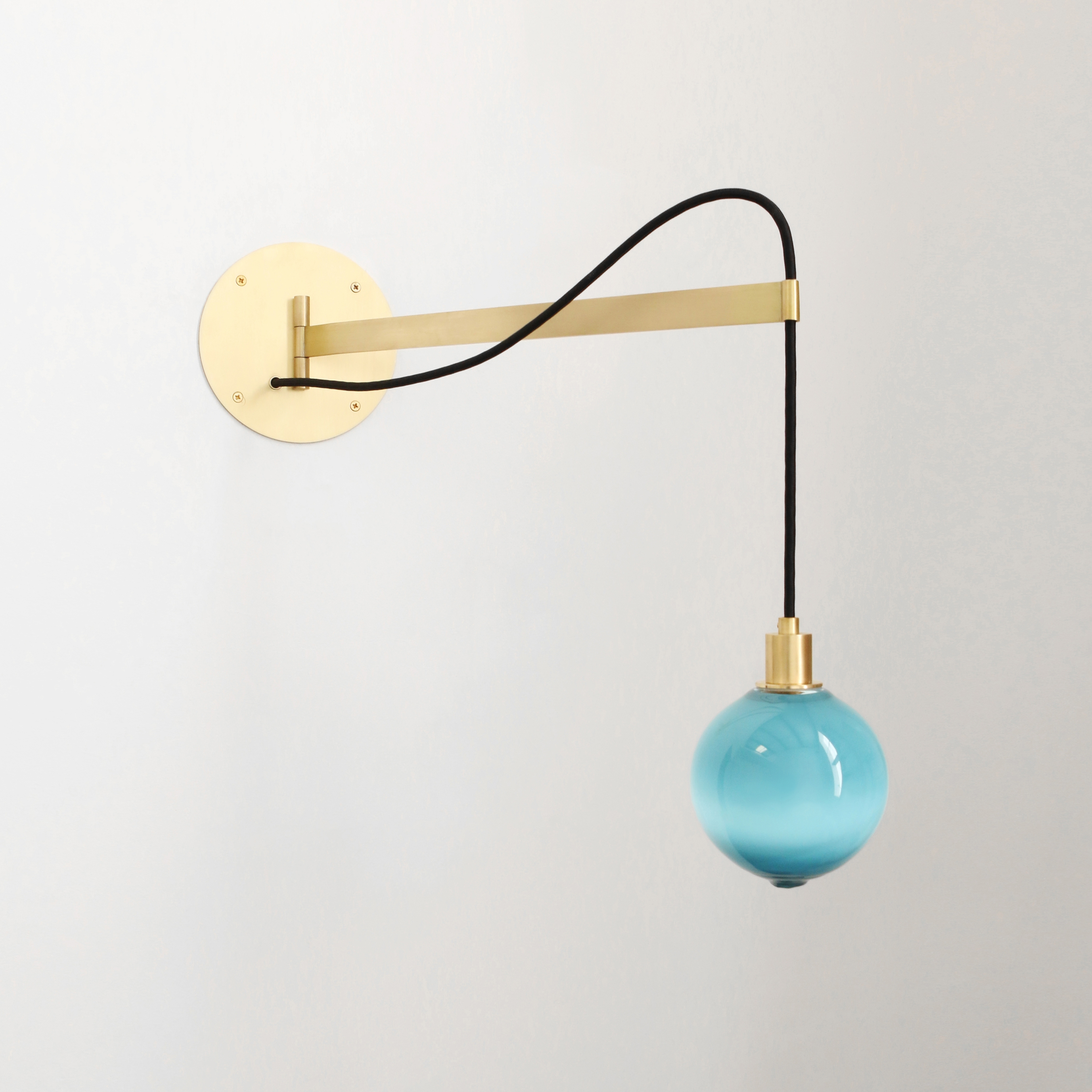 Drape Arm 1 Sconce (4.5 In Glass / Long Arm)