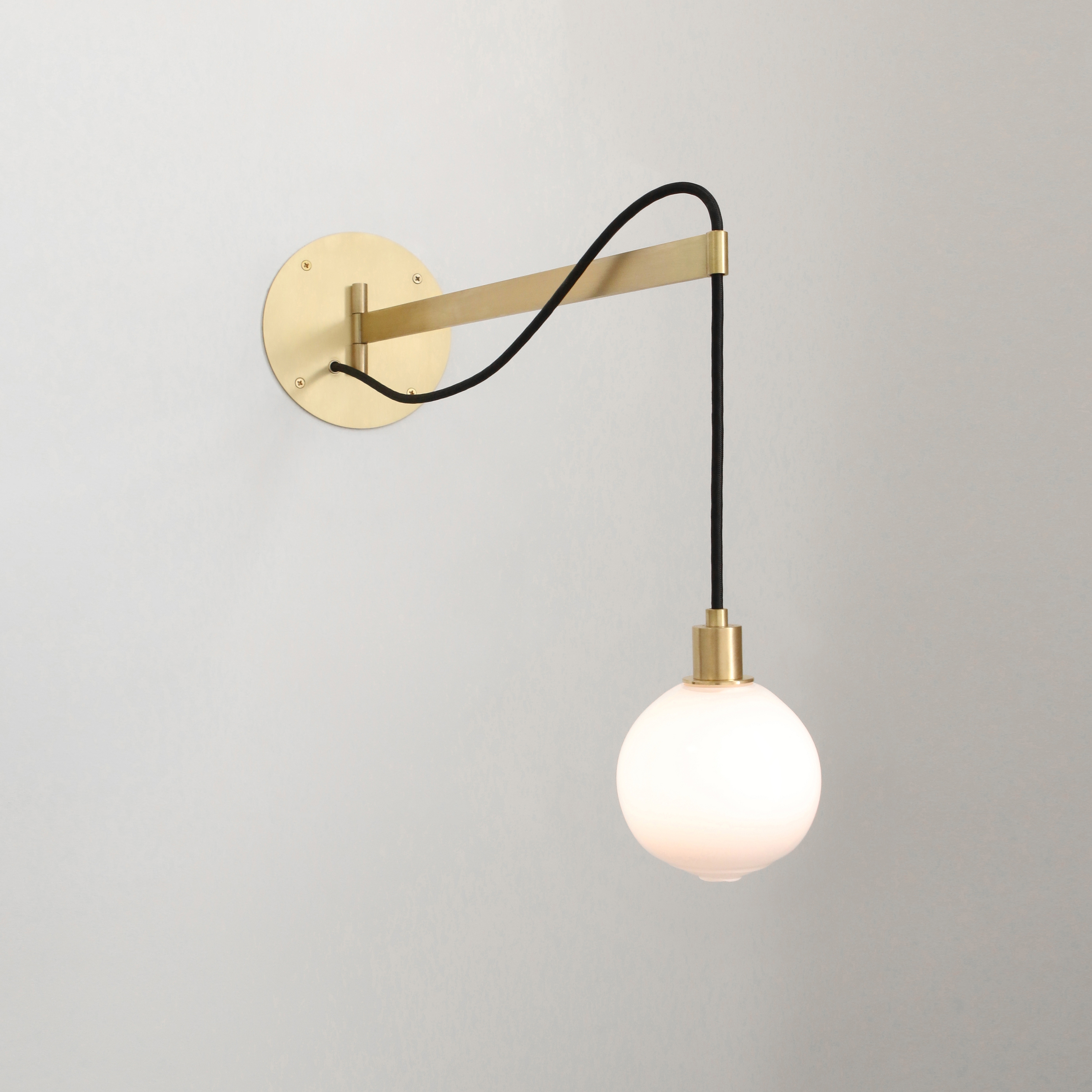 Drape Arm 1 Sconce (4.5 In Glass / Long Arm)