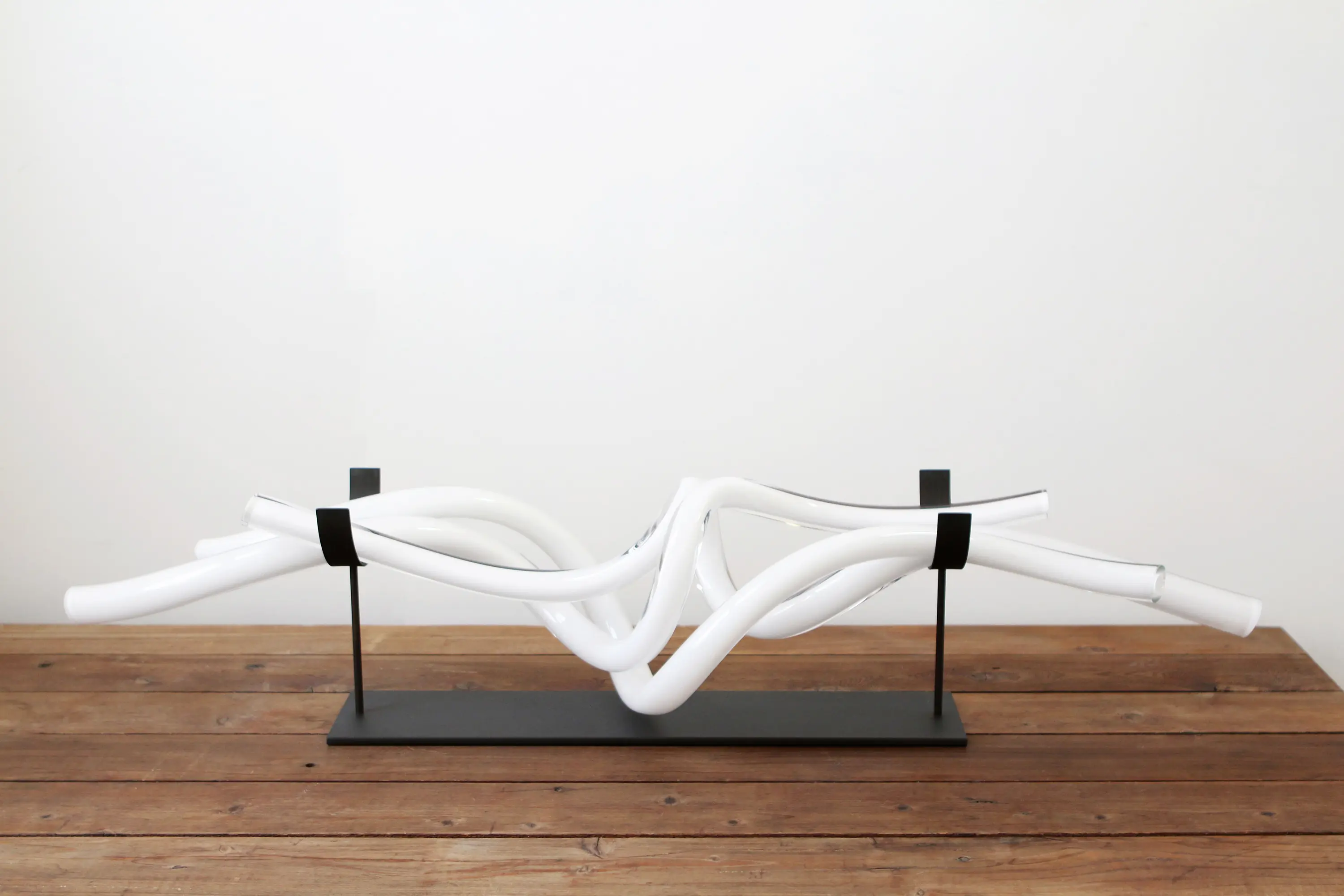 SkLO - Coil 48 Object White Set Of 3 With Stand