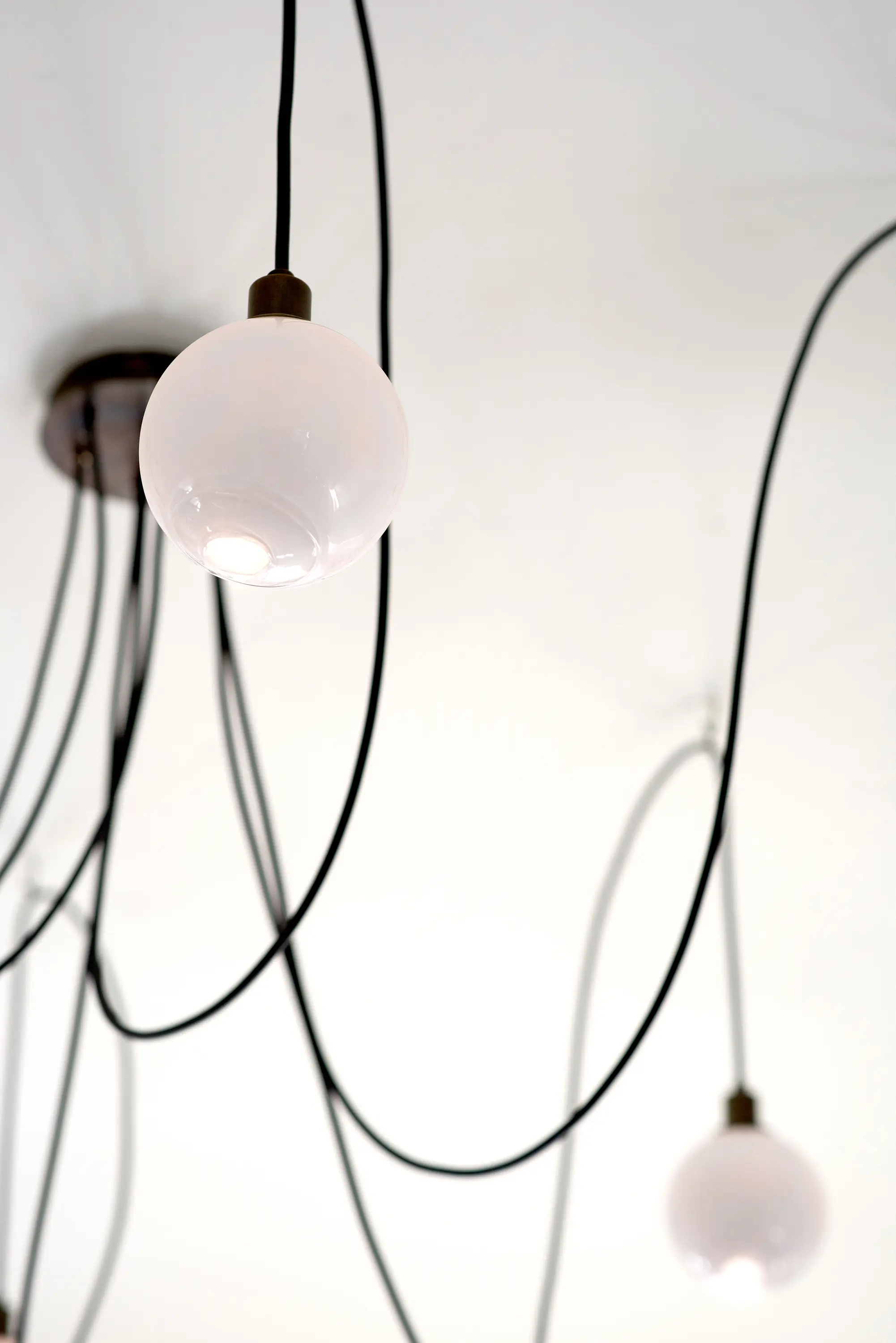SkLO - Drape Hook 7 Pendant