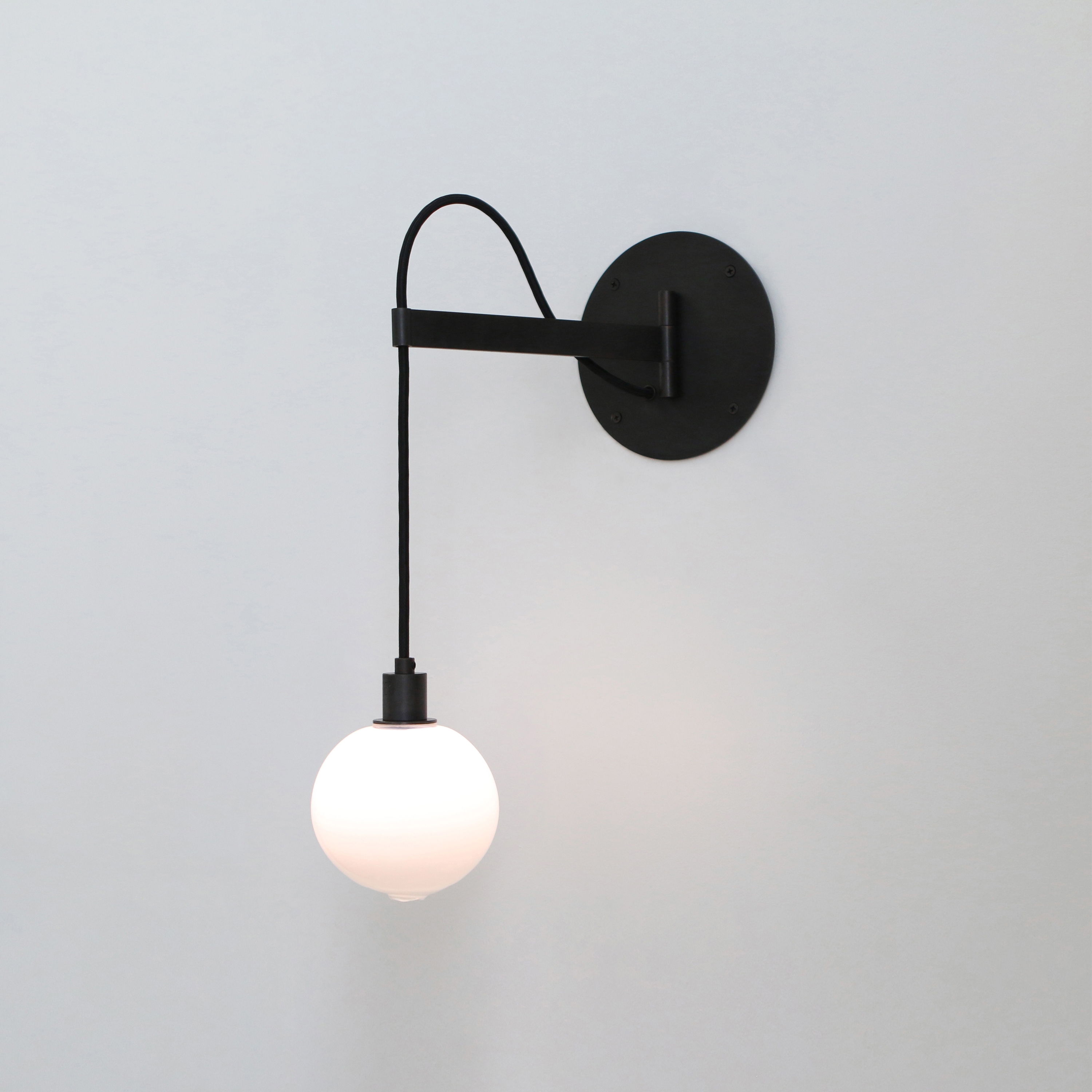 Drape Arm 1 Sconce (4.5 In Glass / Short Arm)