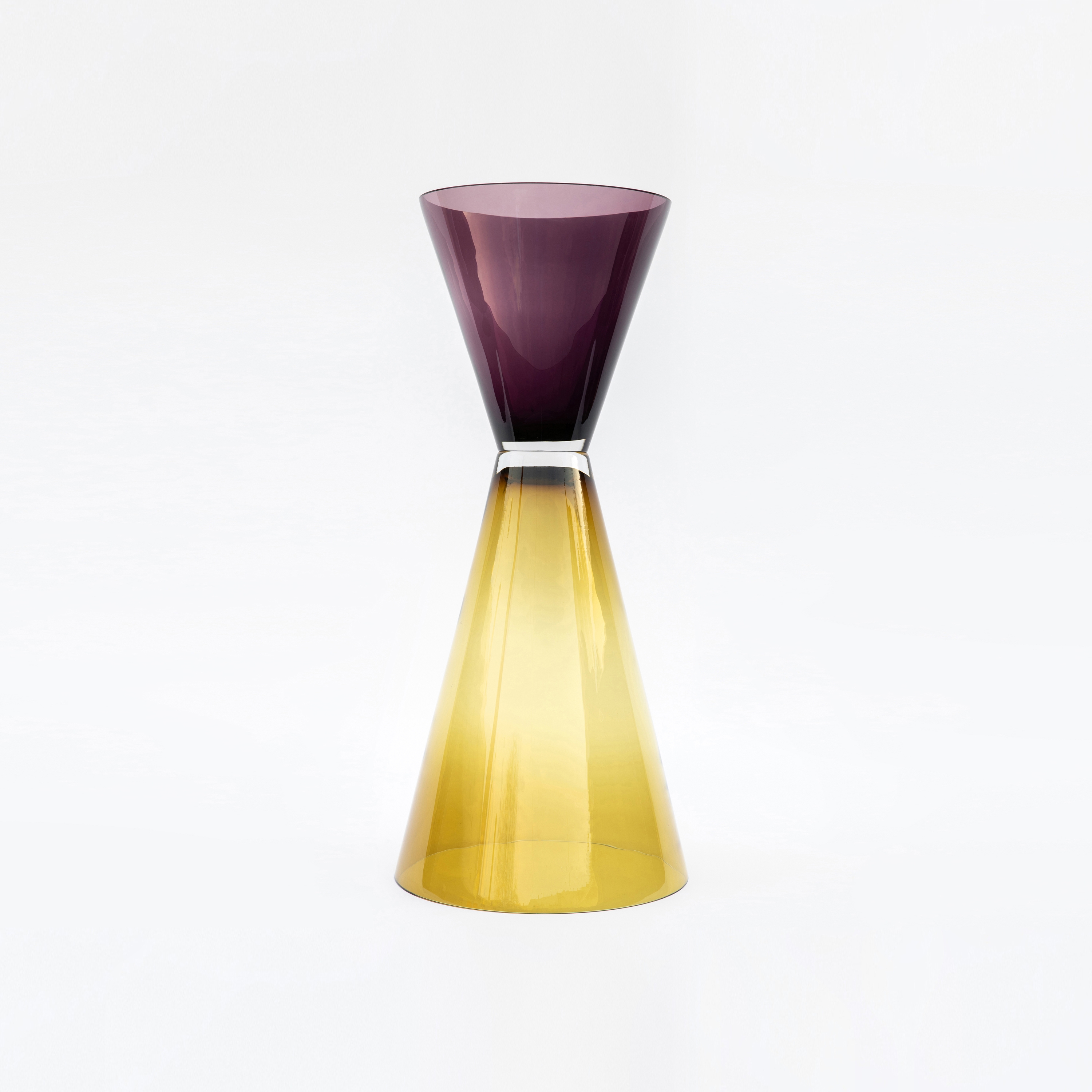 Vertoon produk Taper Vessel Shape 3 van vervaardiger SkLO