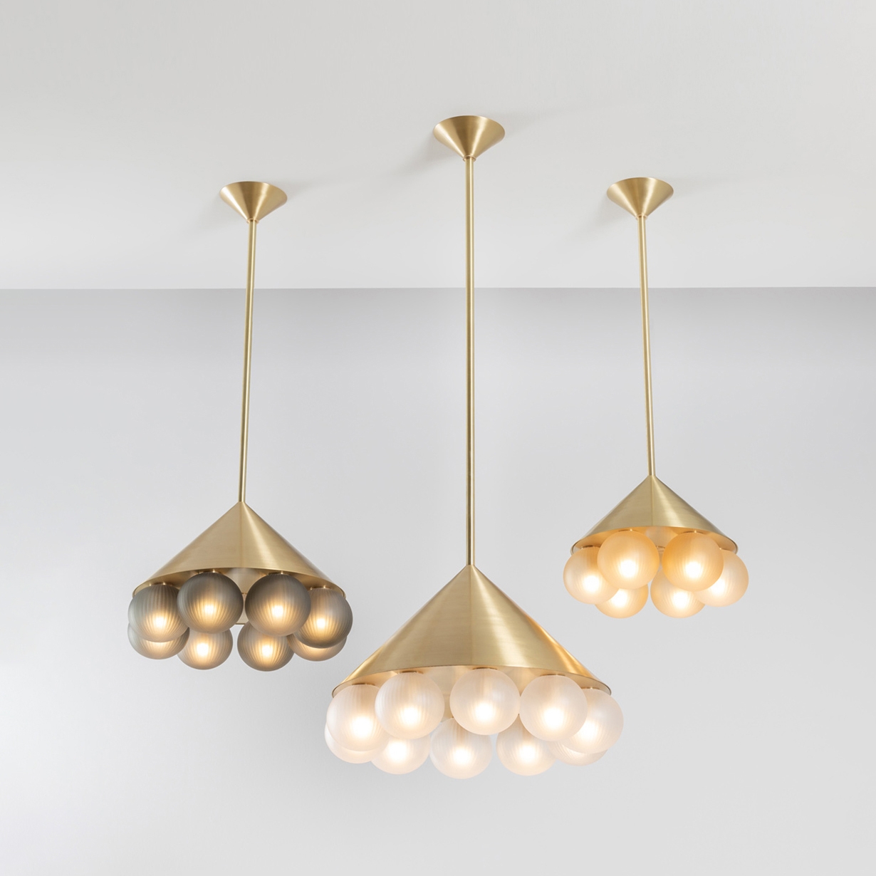 Vertoon produk Peak Chandelier van vervaardiger SkLO