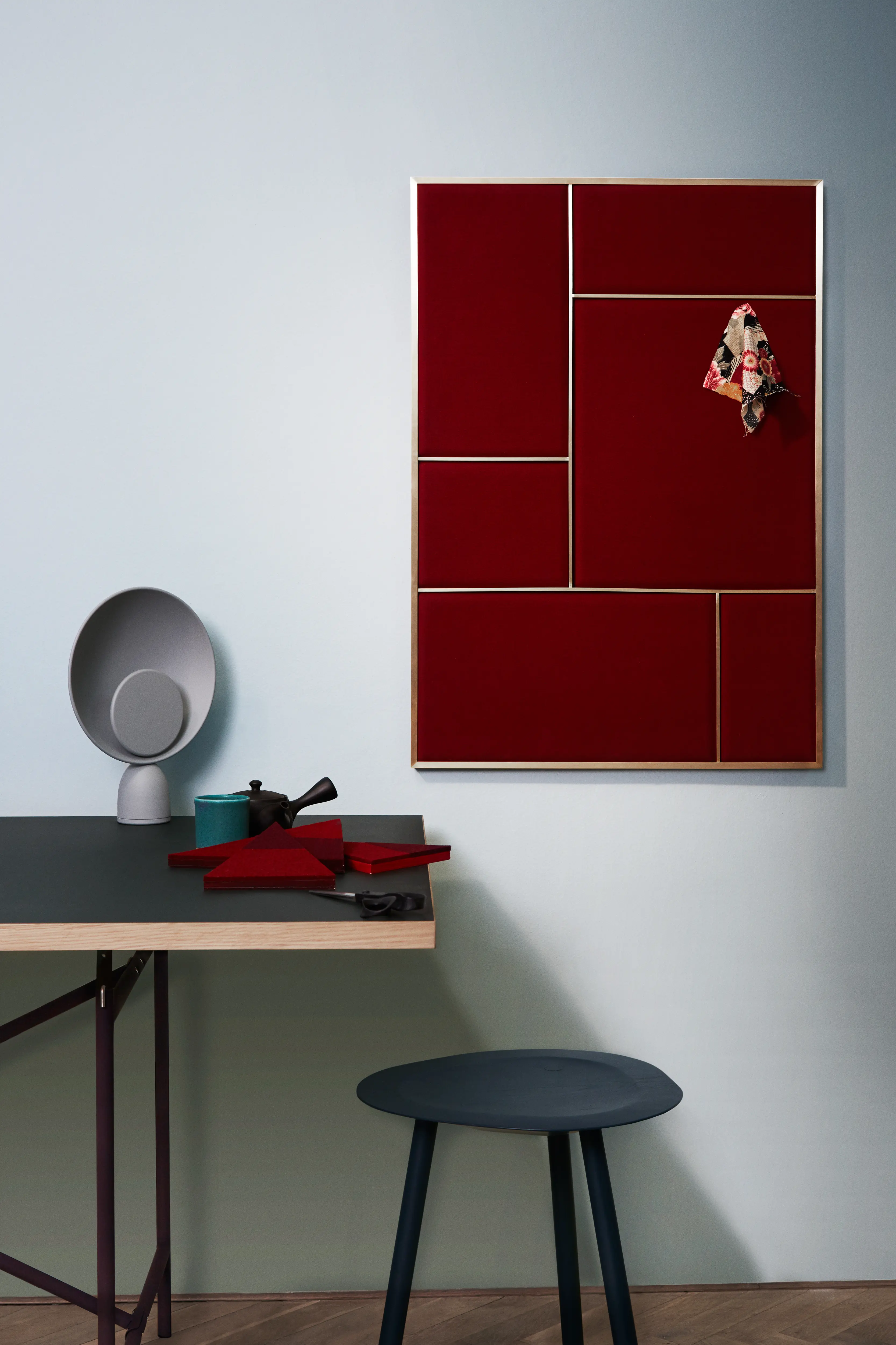 Please Wait to be Seated - Nouveau Pin Small