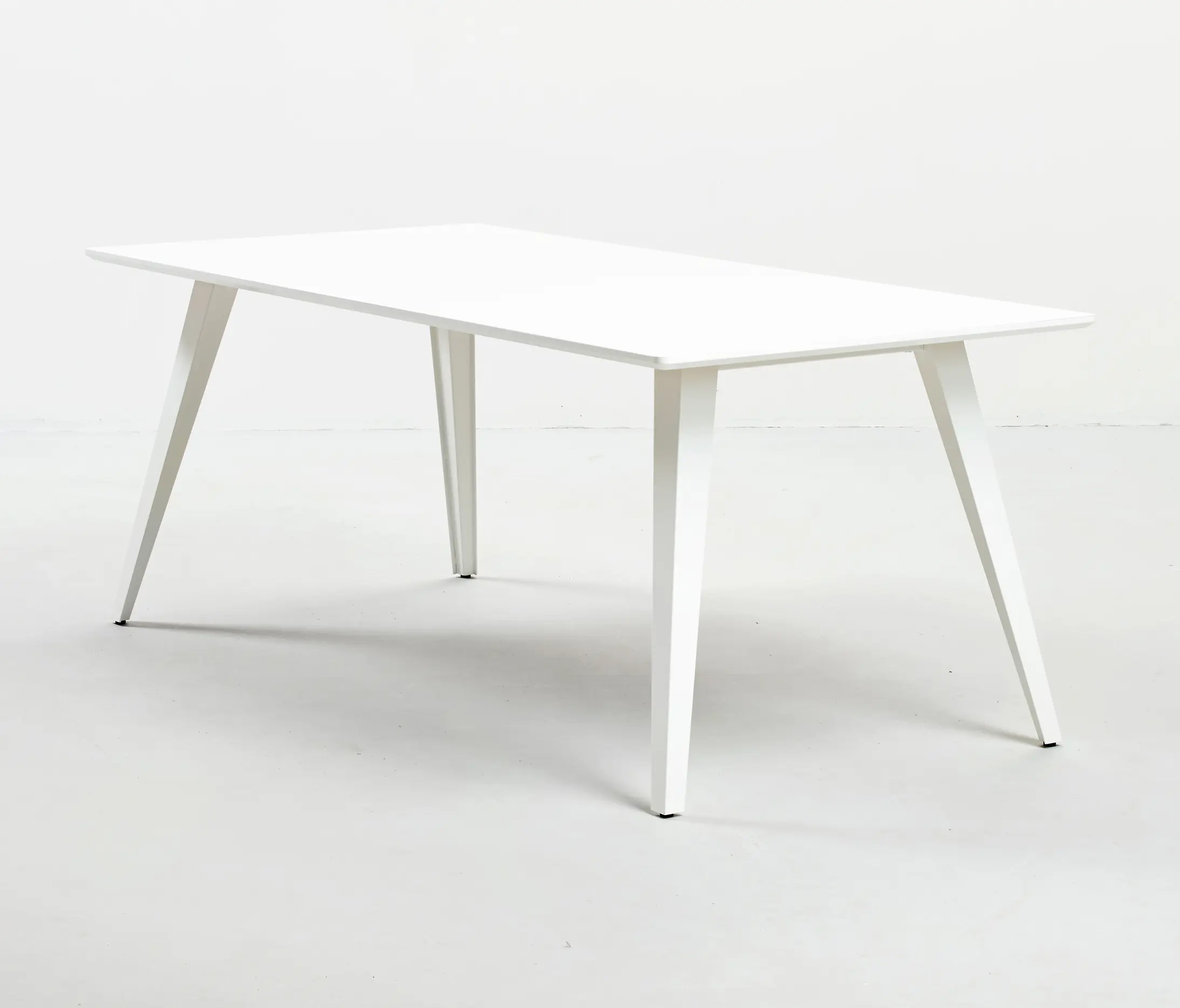 Cube Design - Spider Table