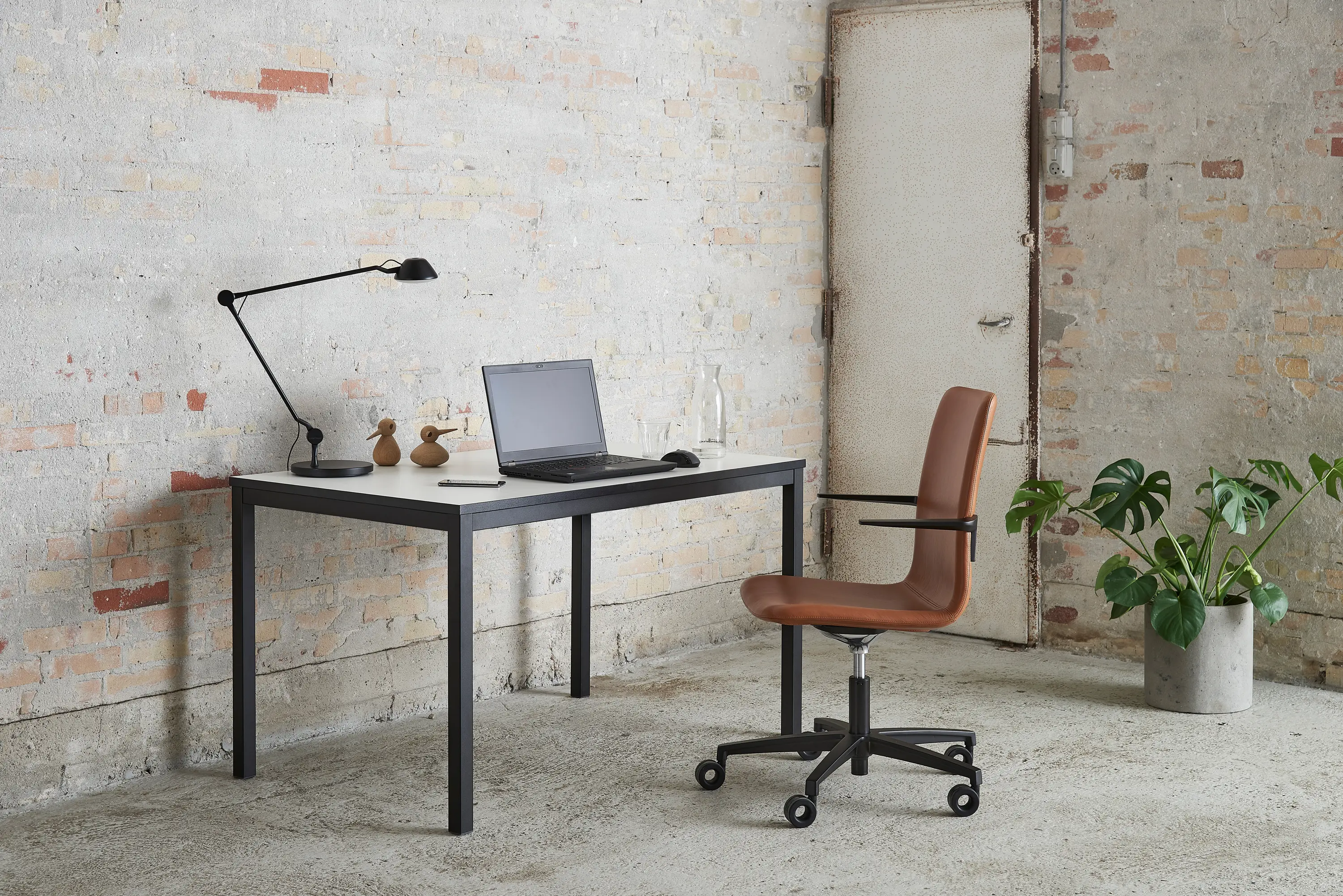 Cube Design - Kant table