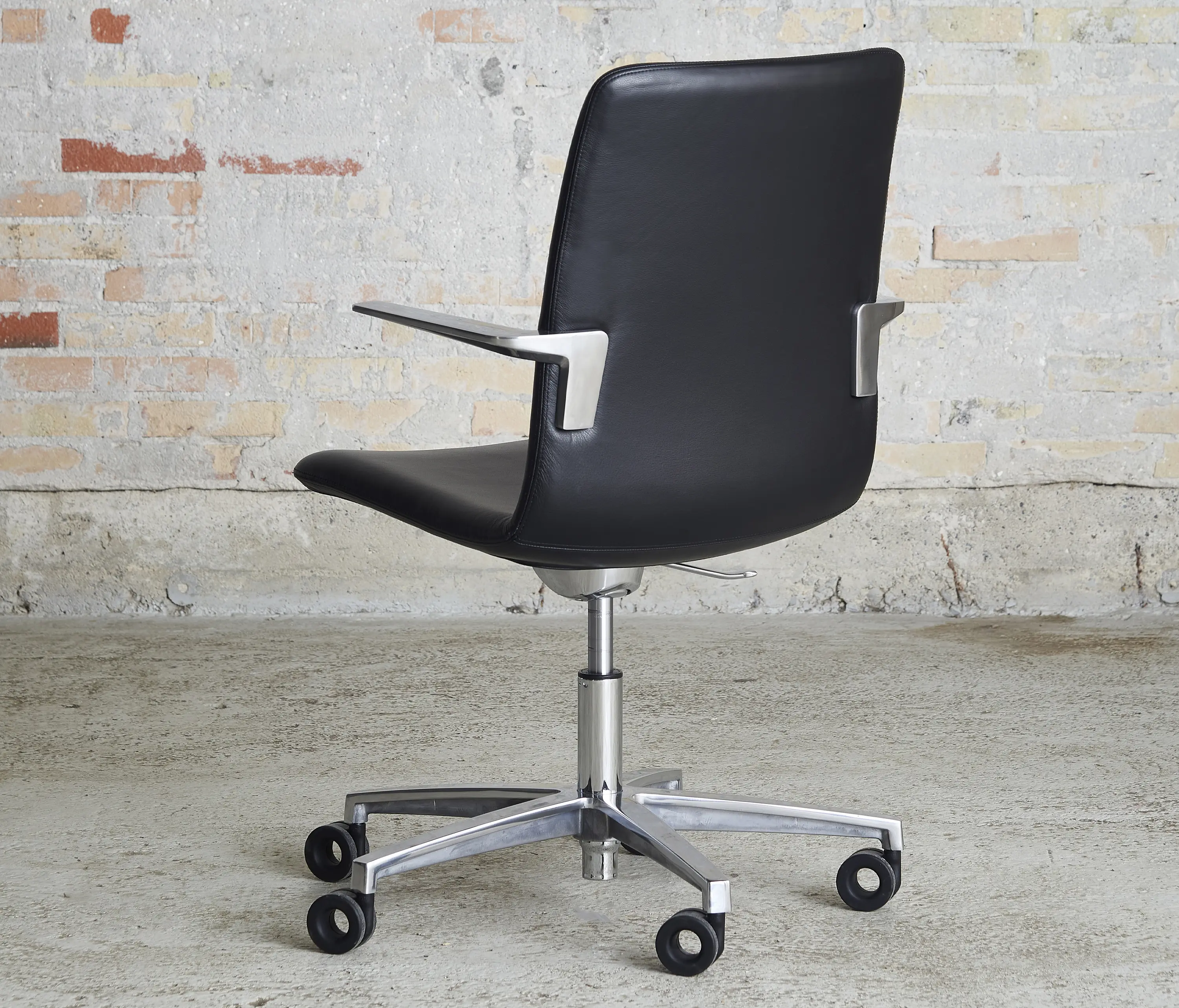 Cube Design - S20 chair