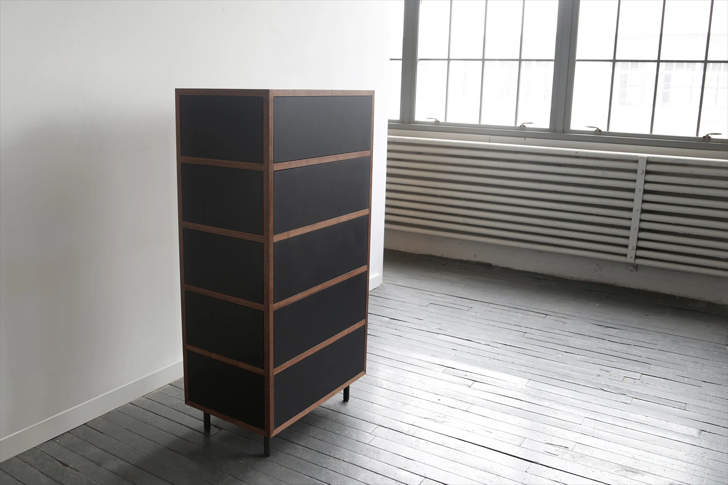 Bellboy - Driver Dresser
