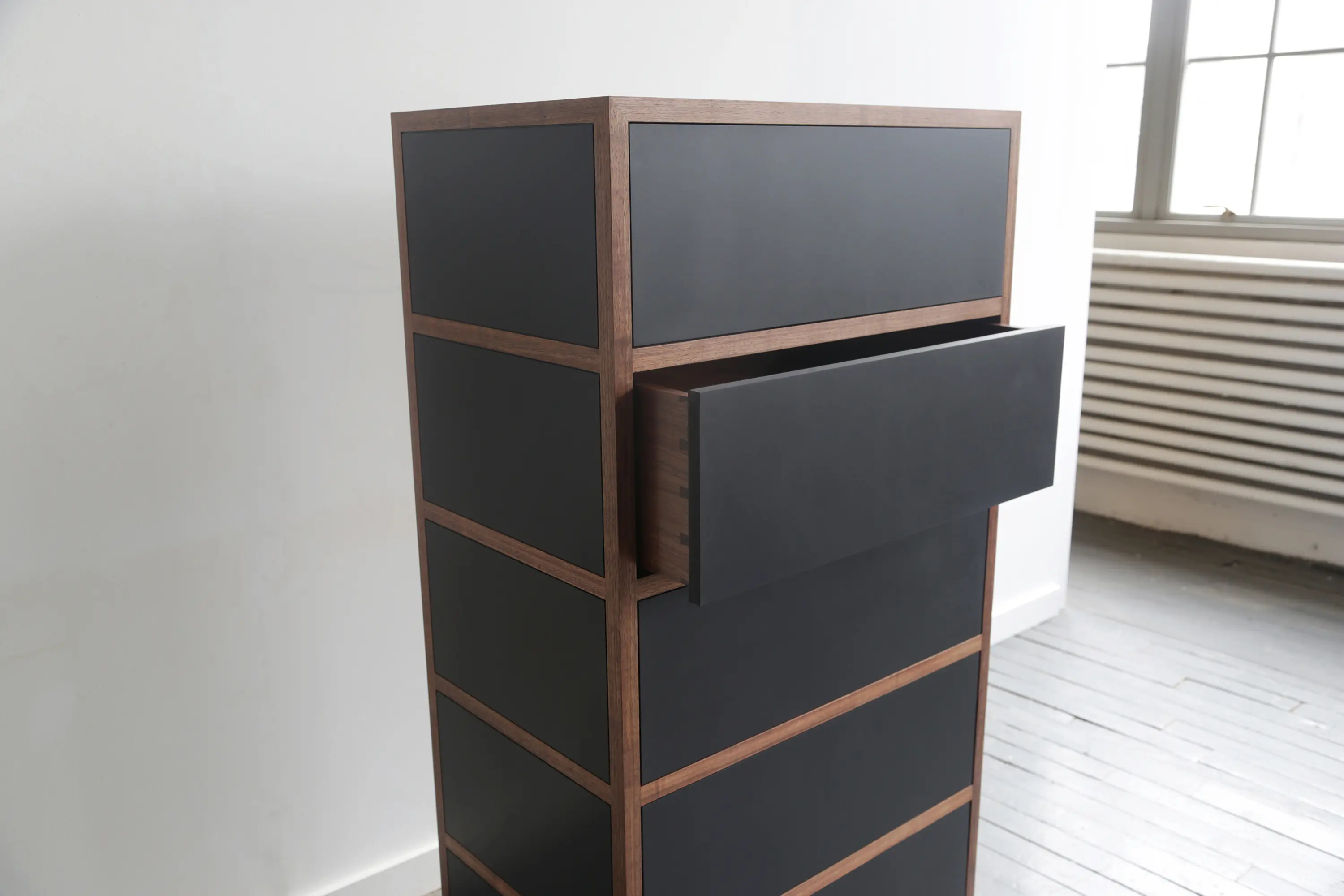 Bellboy - Driver Dresser