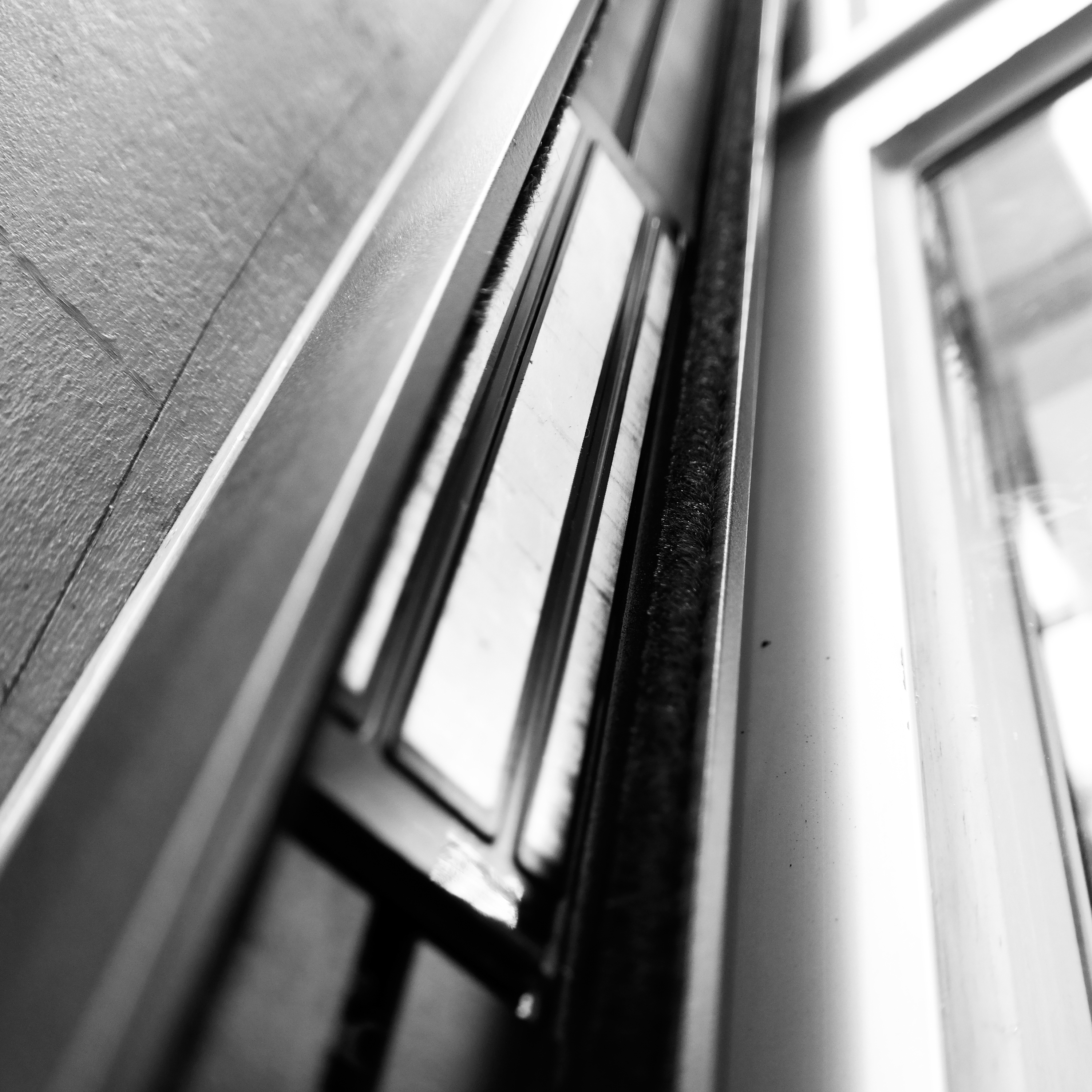 Display product Alarm from manufacturer OTIIMA | MUCH MORE THAN A WINDOW