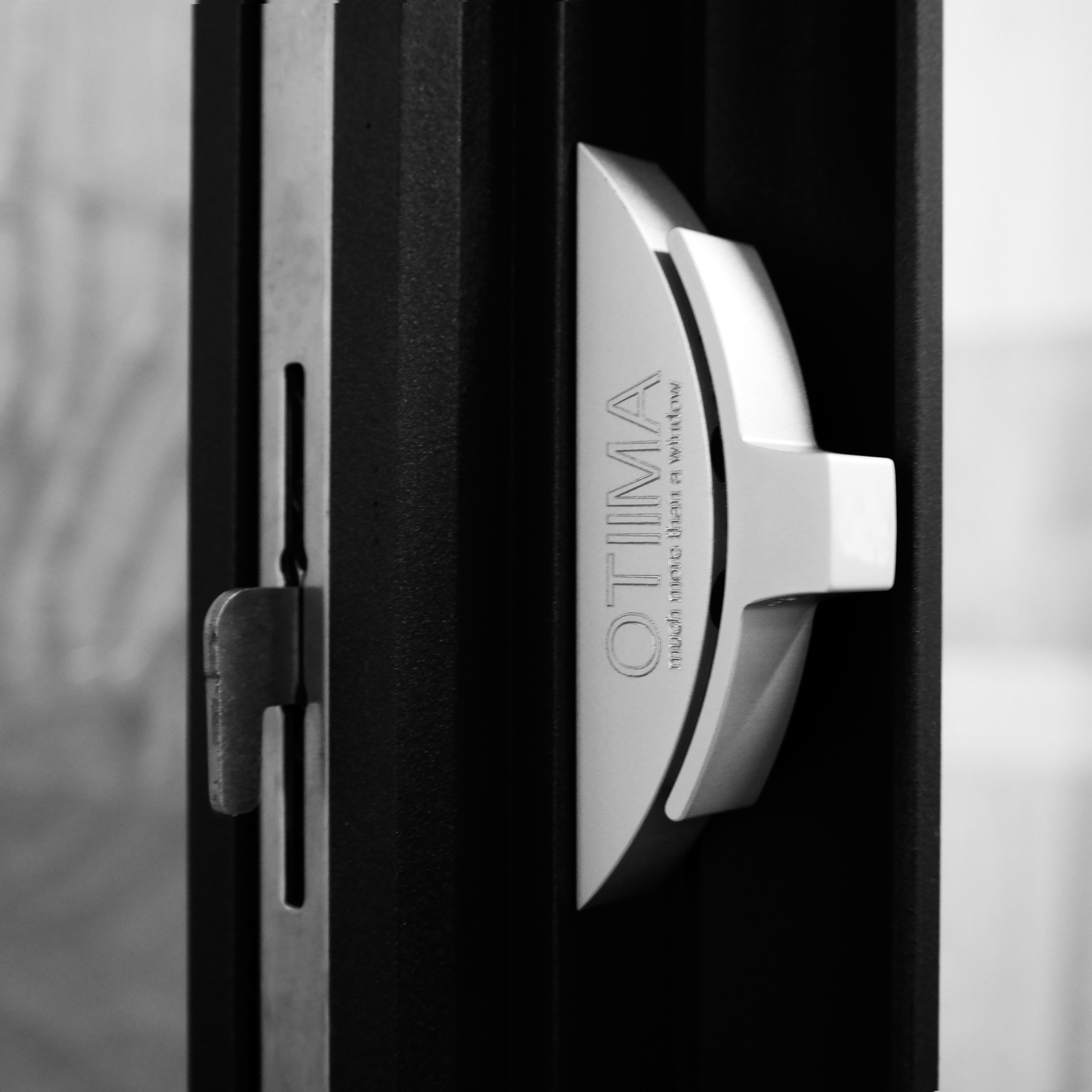 Display product Base from manufacturer OTIIMA | MUCH MORE THAN A WINDOW
