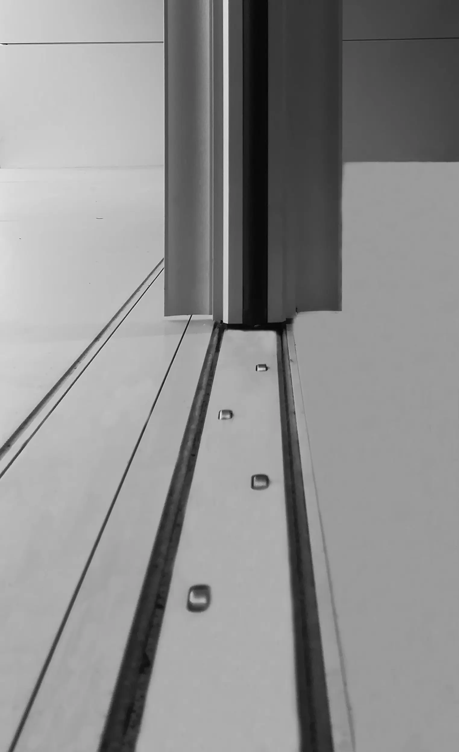 OTIIMA | MUCH MORE THAN A WINDOW - Plus