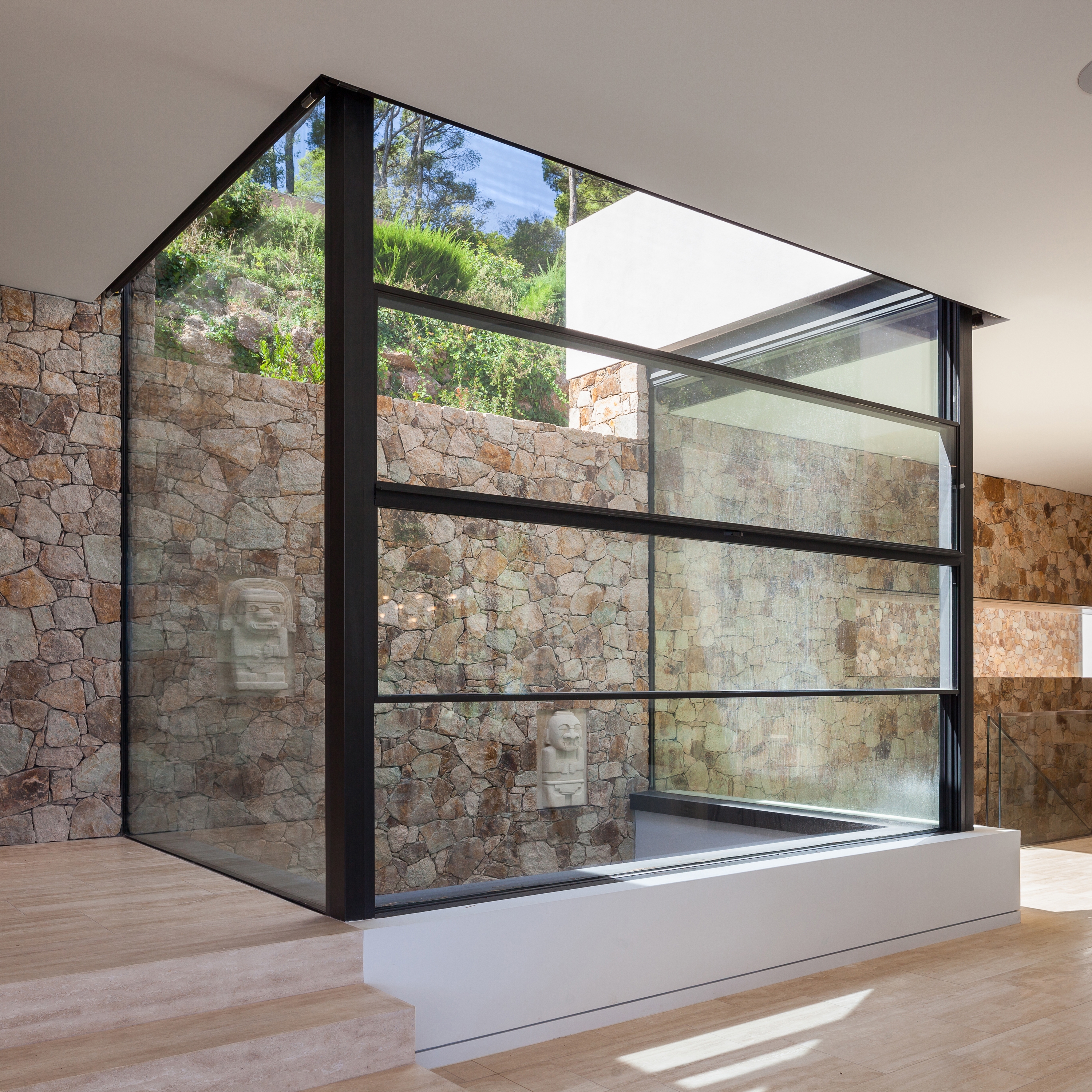 Display product Sash from manufacturer OTIIMA | MUCH MORE THAN A WINDOW