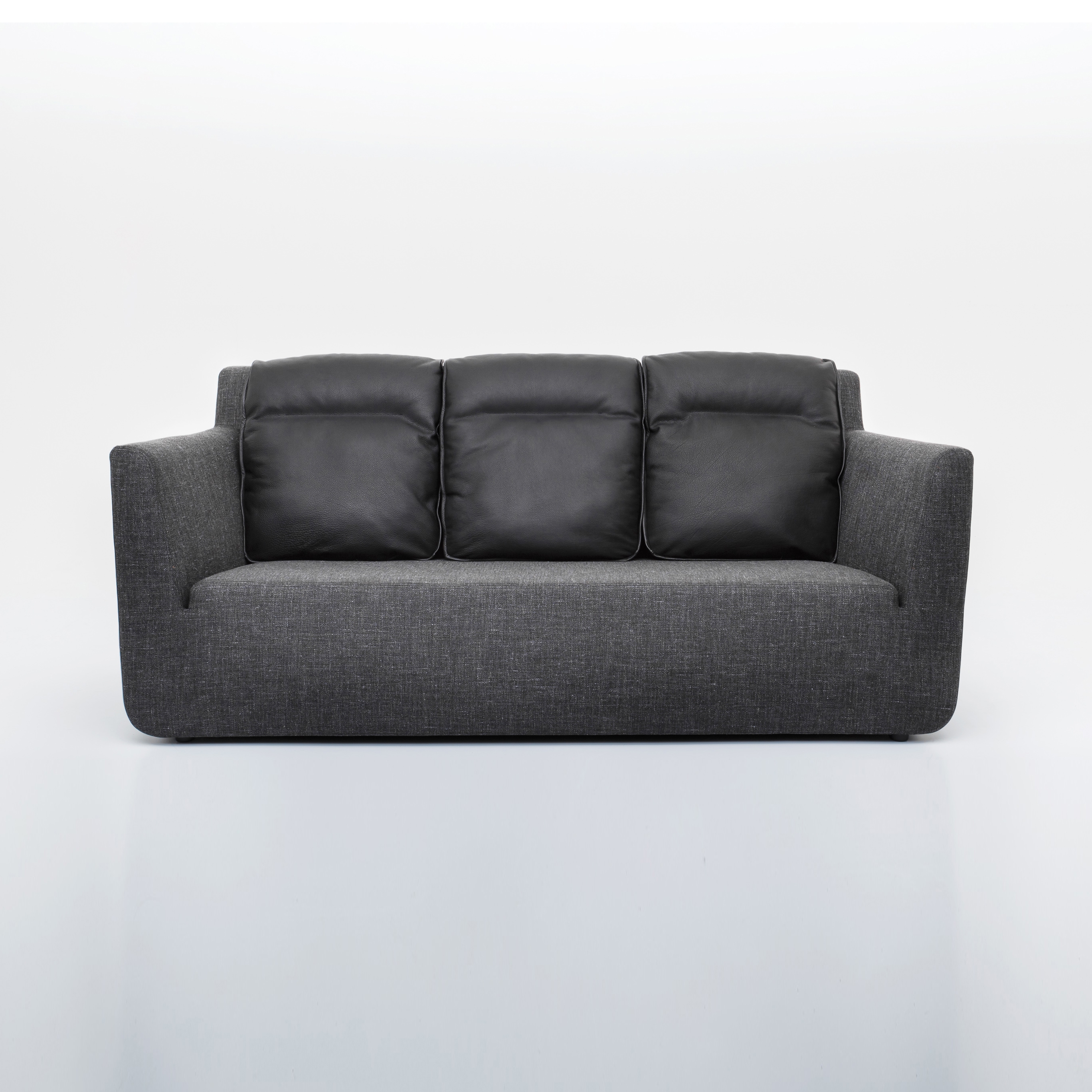 Display product Nobel Sofa from manufacturer Comforty