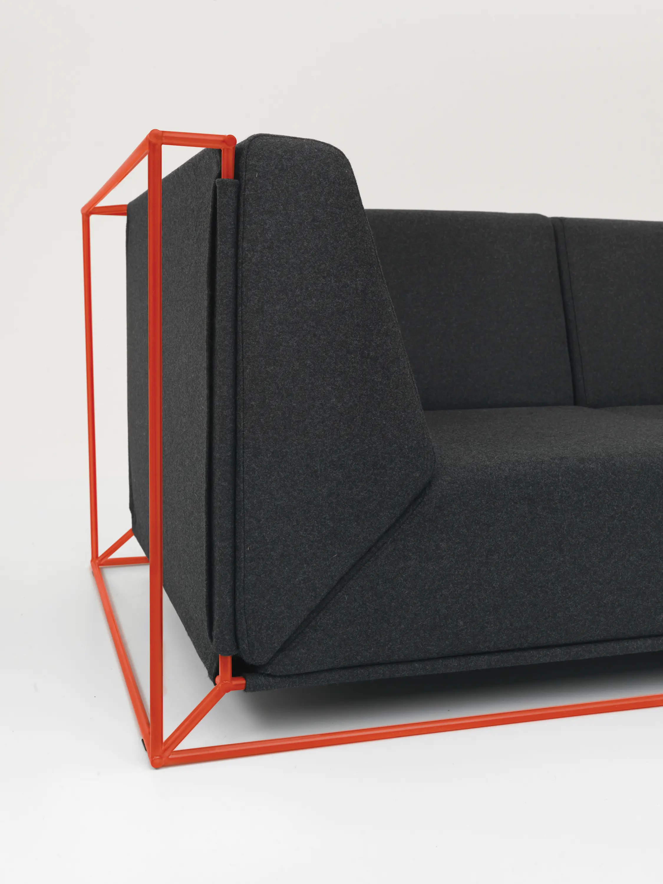 Comforty - Floating Sofa