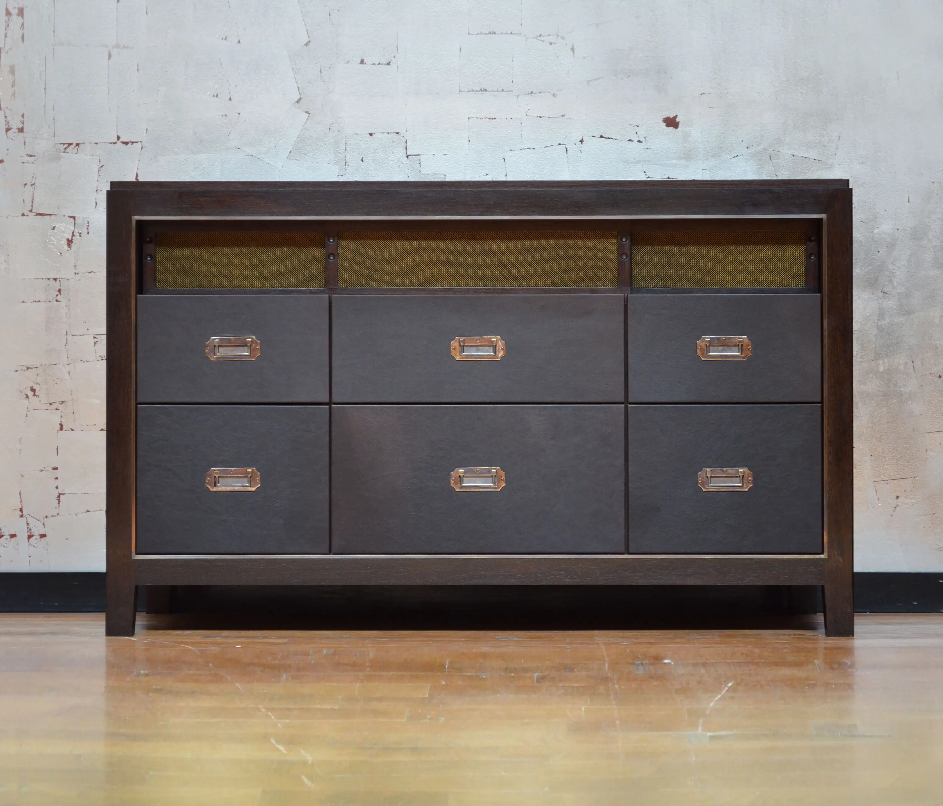 DLV Designs - Abuelo Console - 6 Drawer
