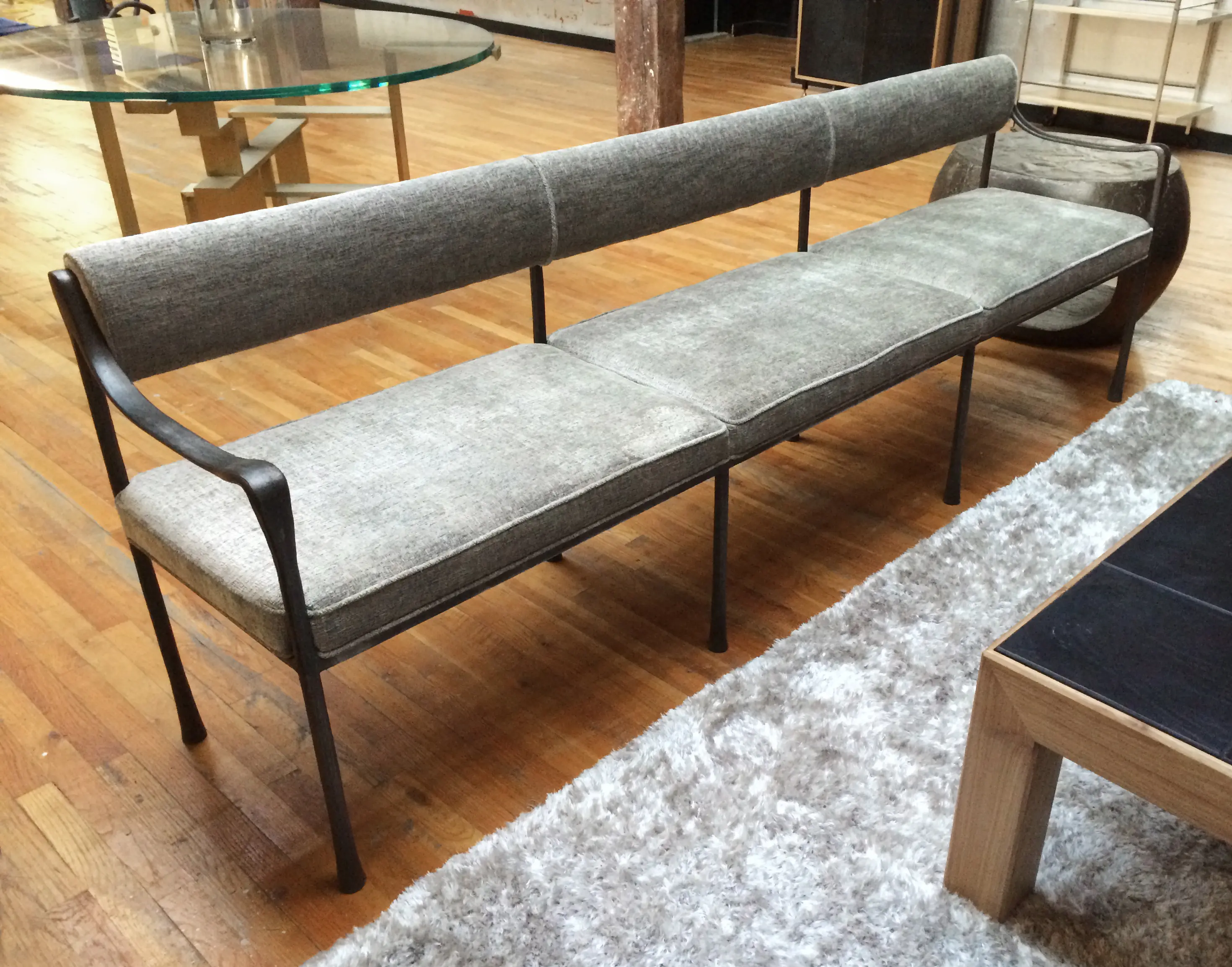 DLV Designs - Giac Settee - Flat Back