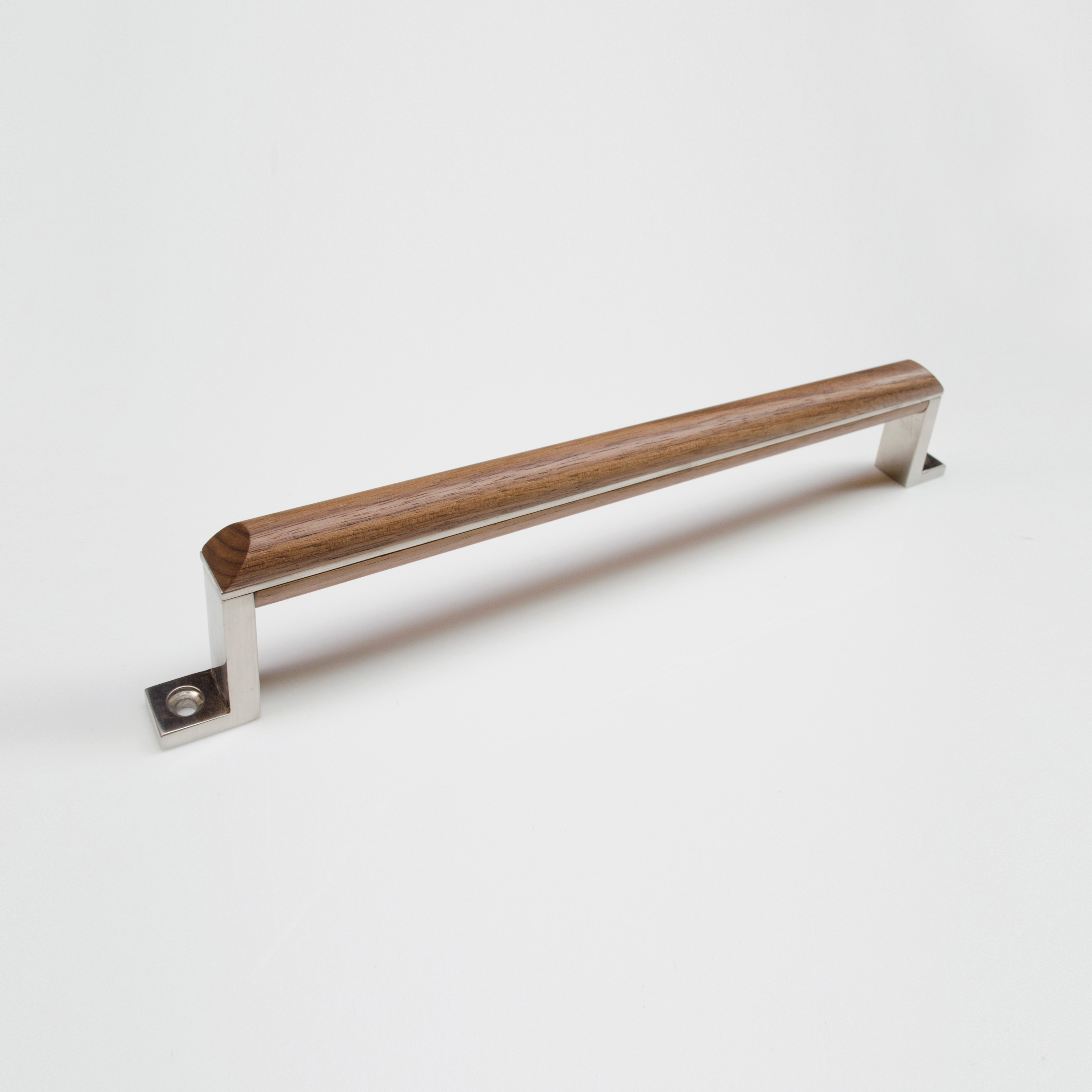 Afficher le produit Normandie Towel Bar du fabricant DLV Designs