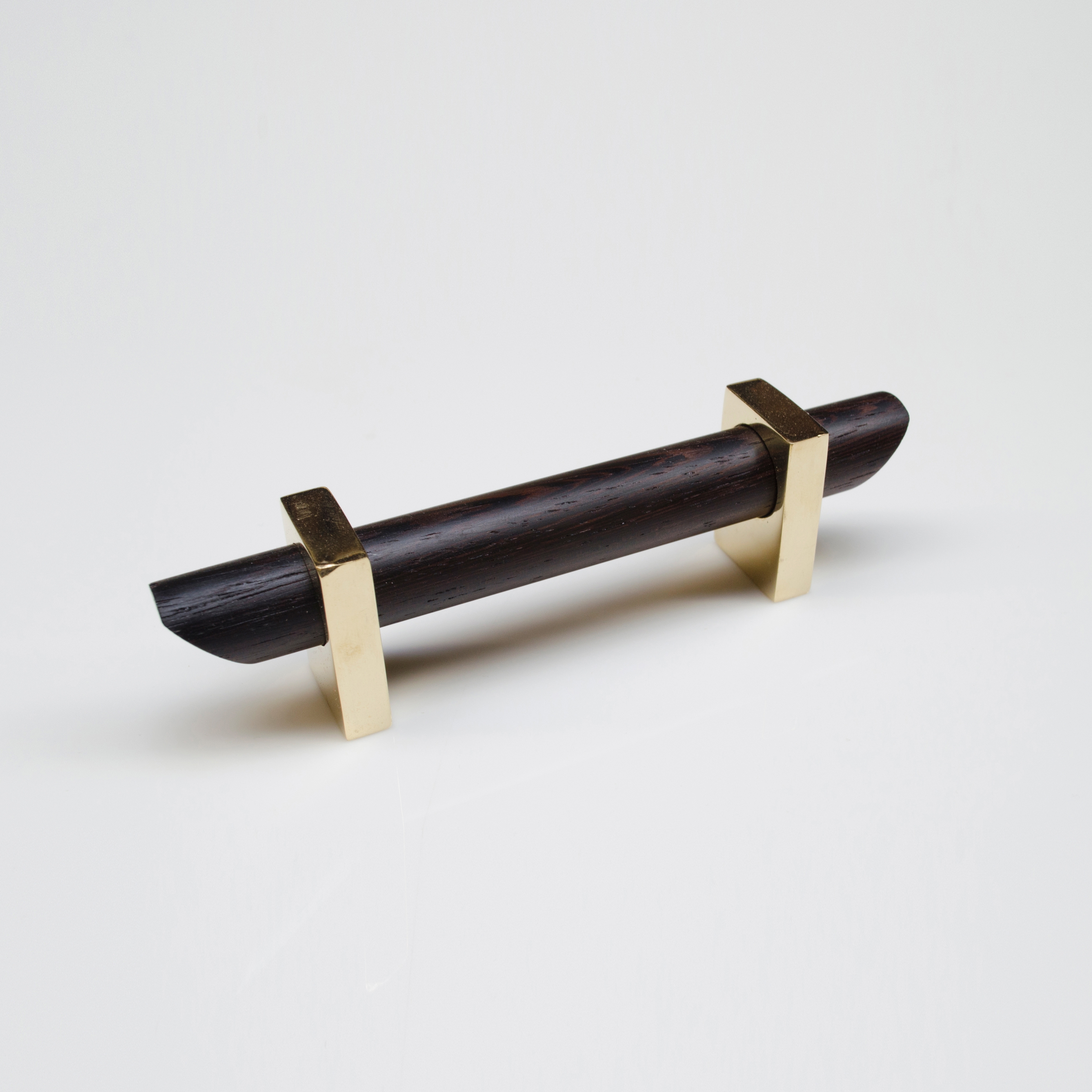 Mostra il prodotto Tao Pull del produttore DLV Designs
