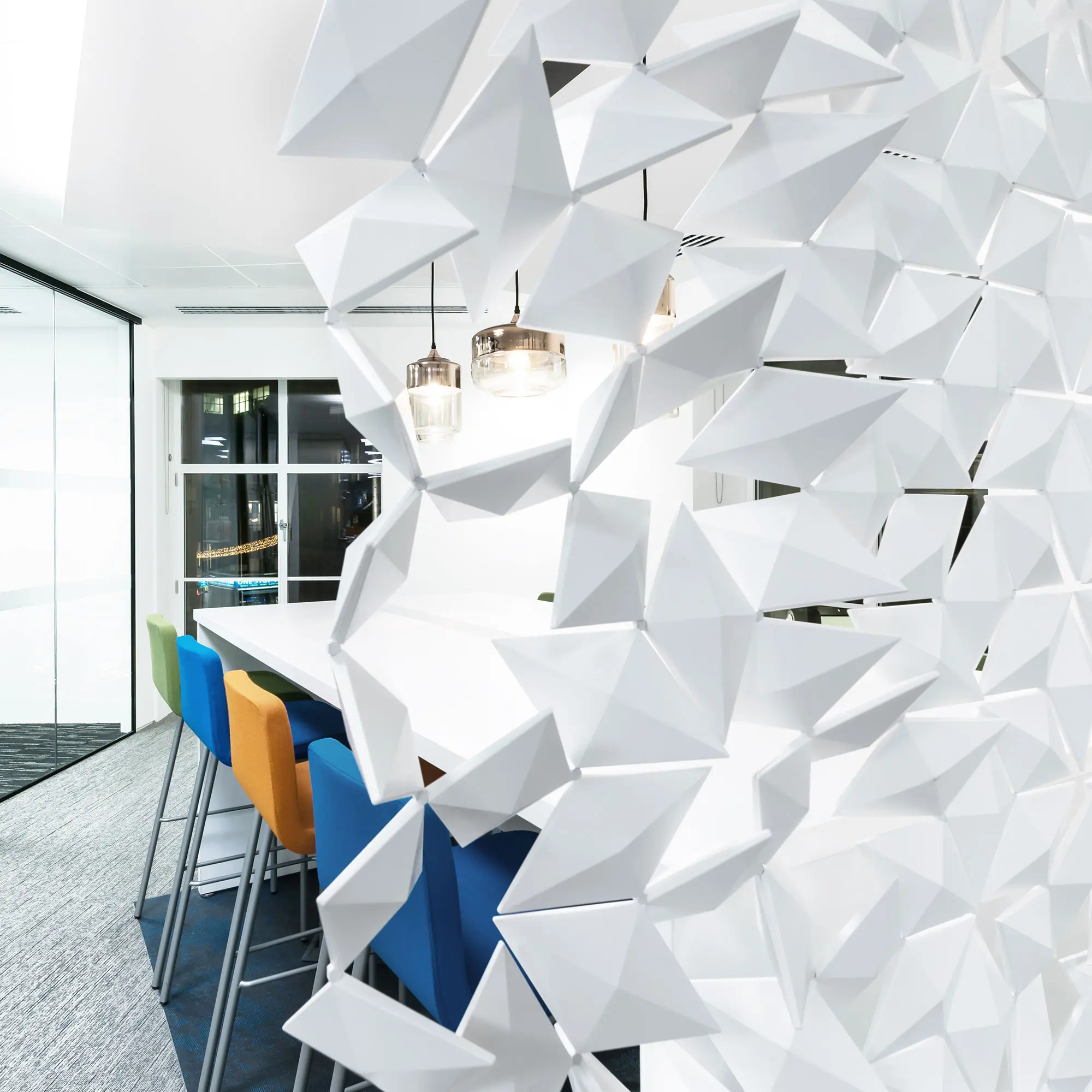 Bloomming - Divisorio sospeso Facet 204 x 207 cm in Bianco