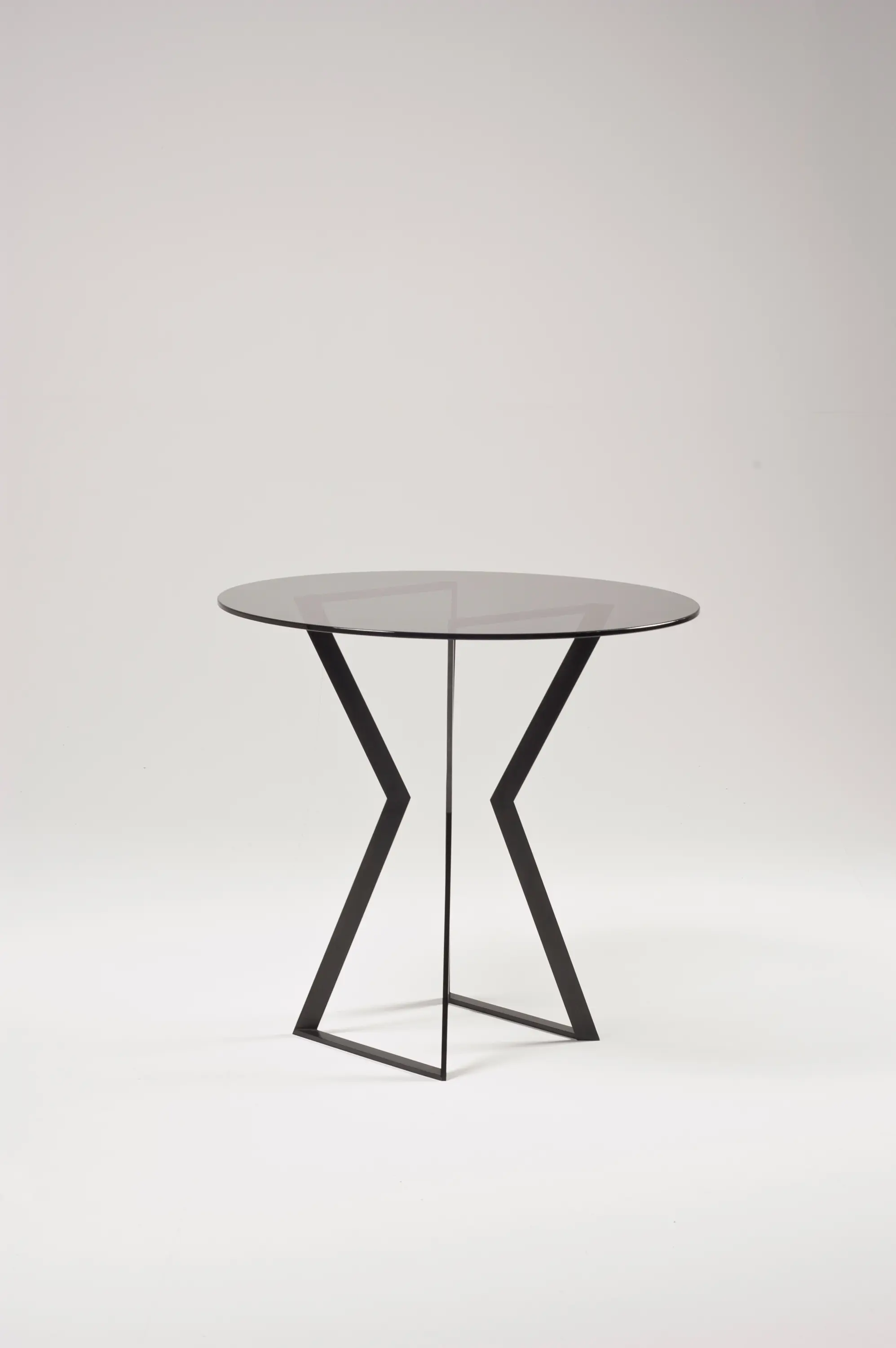 Farrah Sit - Noir Dining Table