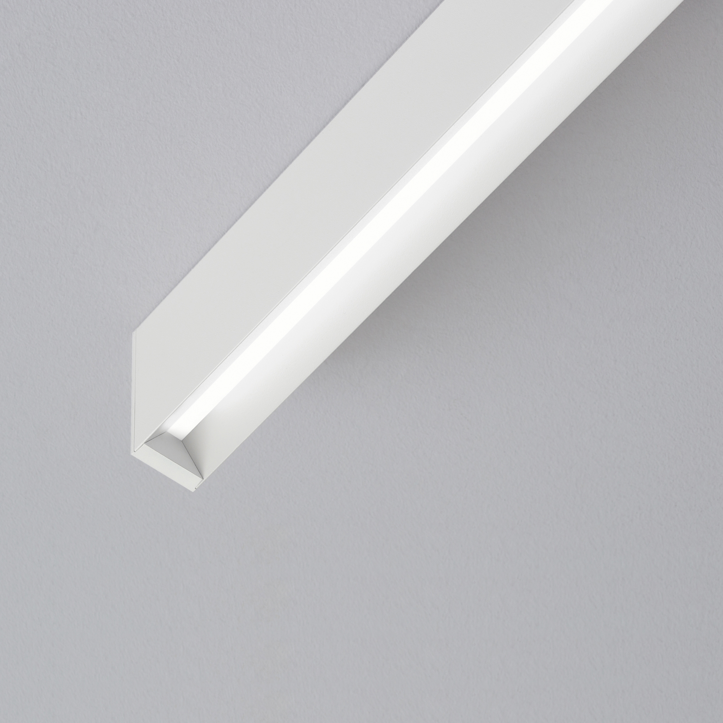 Display product Fusion Pro ceiling system from manufacturer Aqlus