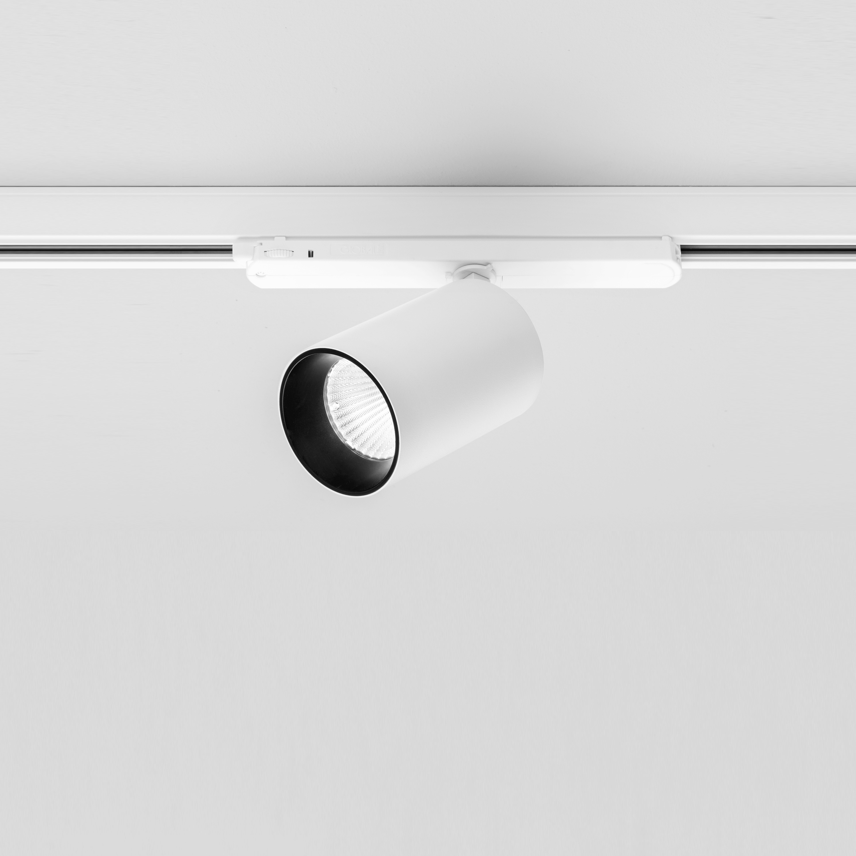 Display product Mike Grande da binario from manufacturer Aqlus