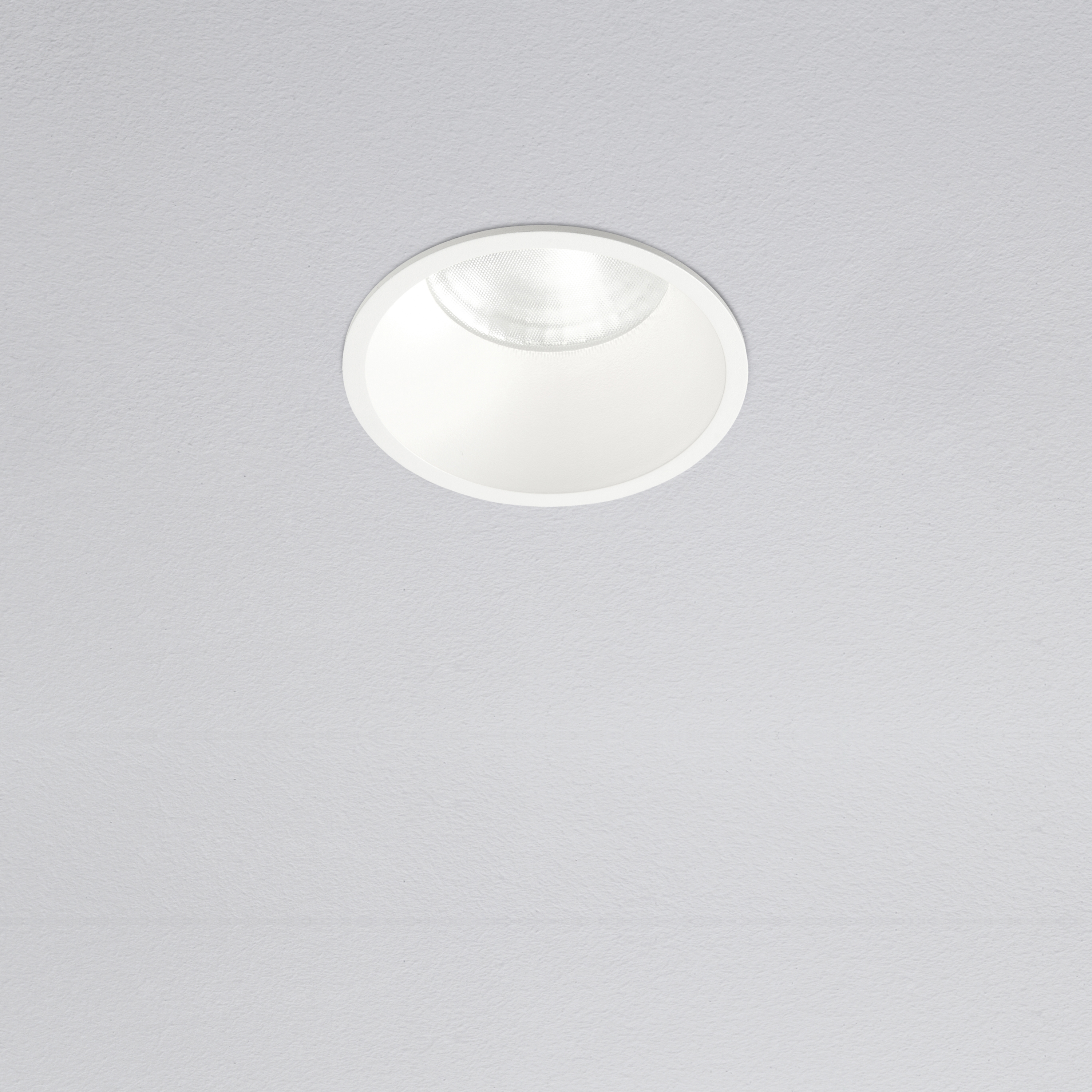Display product Iroto from manufacturer Aqlus