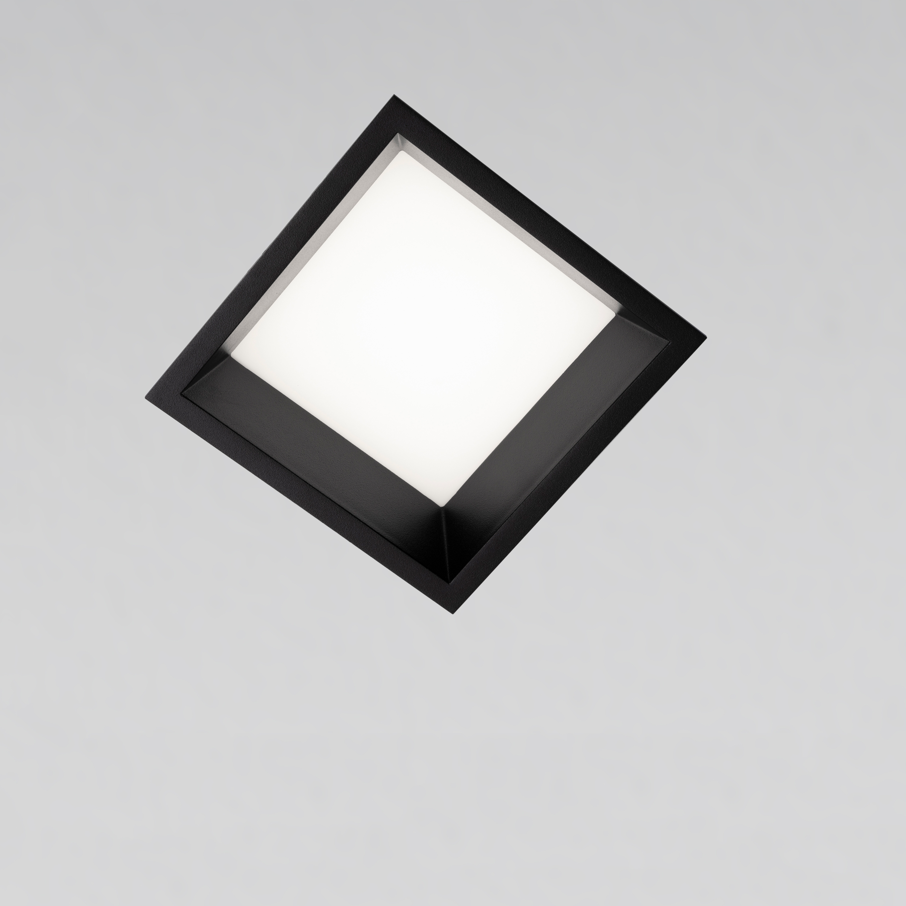 Mostra il prodotto Iro grande recessed del produttore Aqlus