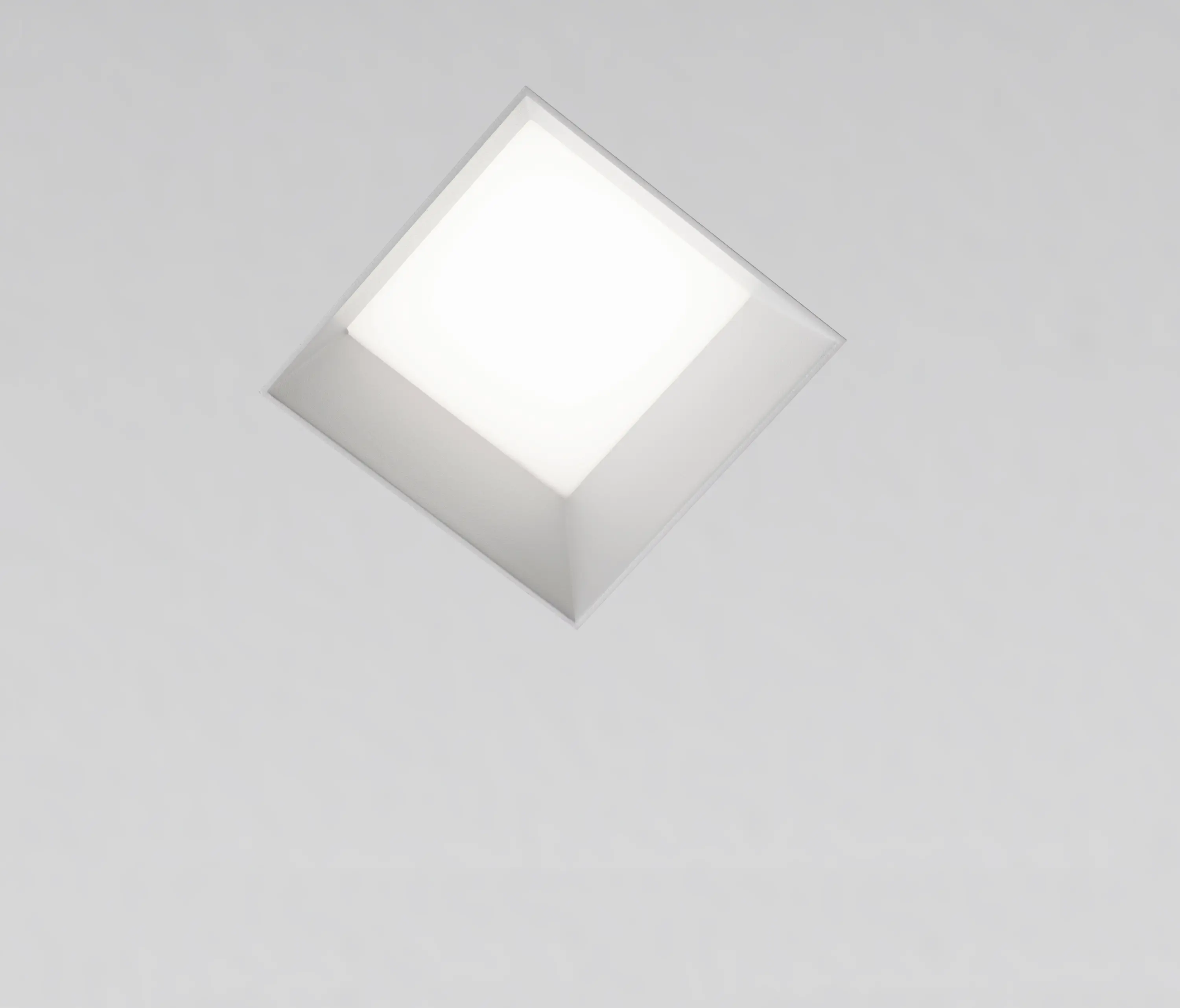 Aqlus - Iro piccolo trimless