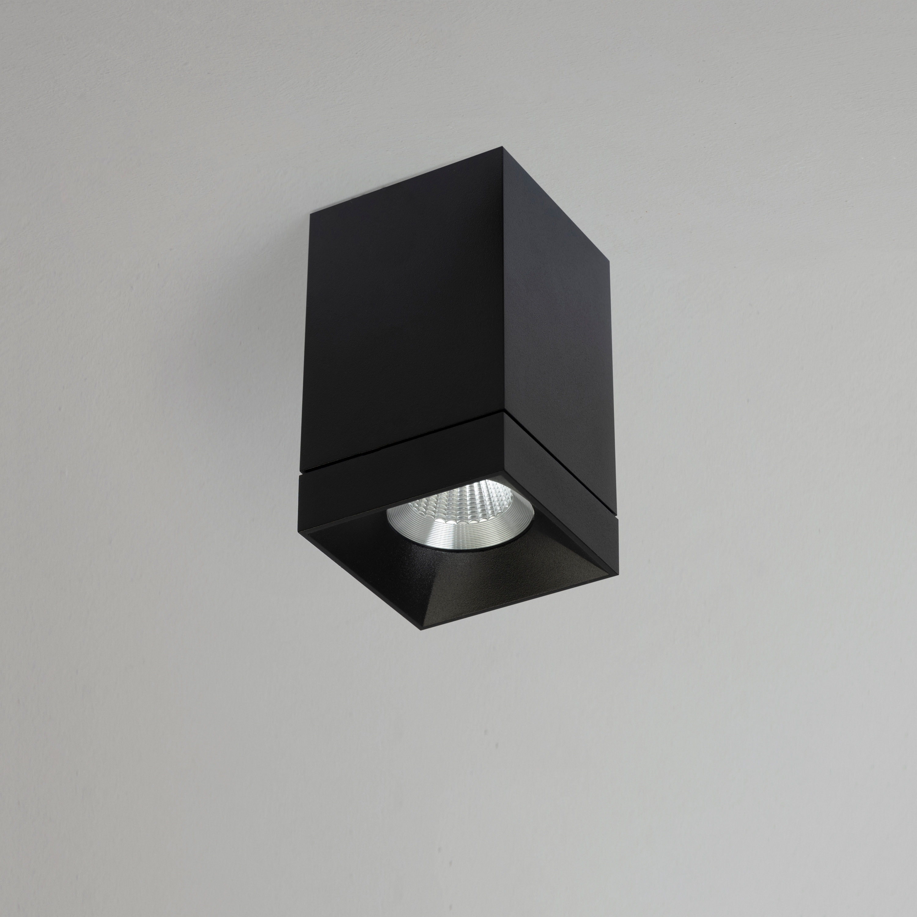 Display product PRISMA QUADRO from manufacturer Aqlus