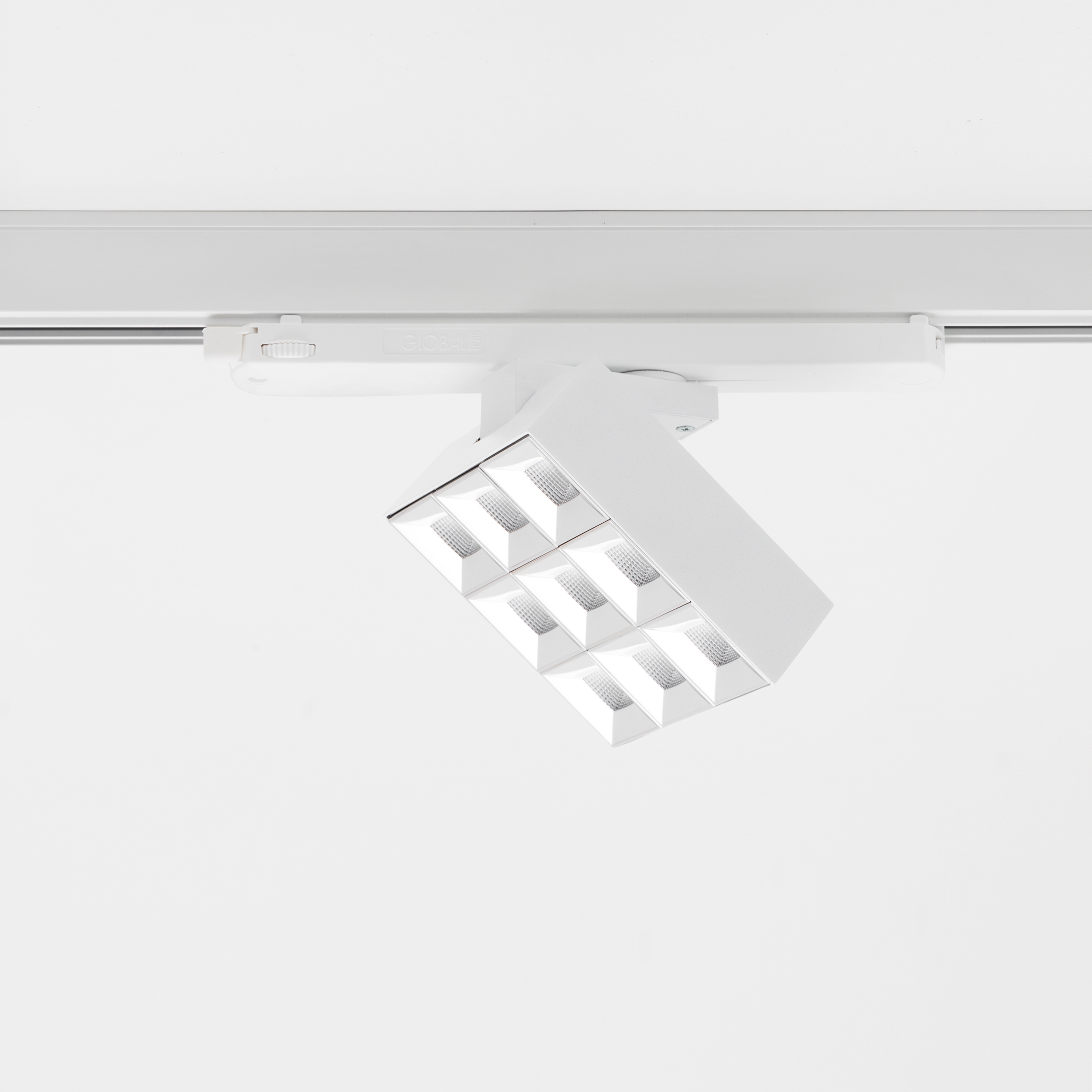 Display product SCACCO 9X from manufacturer Aqlus