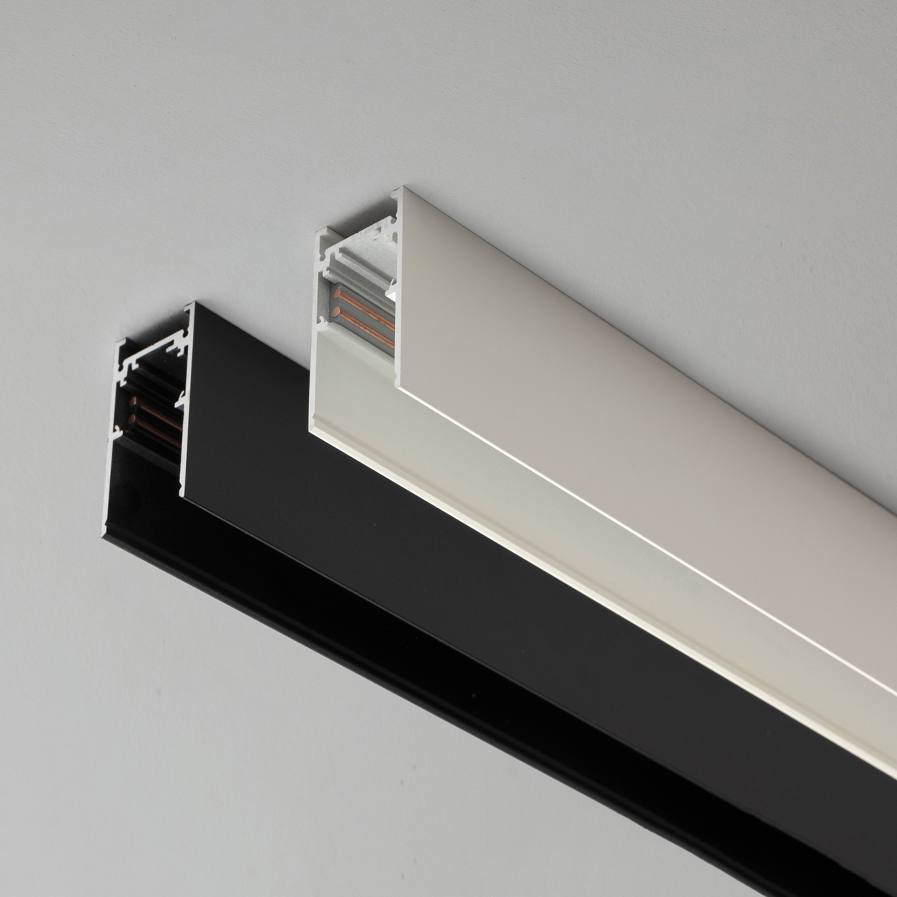 Mostra il prodotto Binari 02 48 DIMM del produttore Aqlus