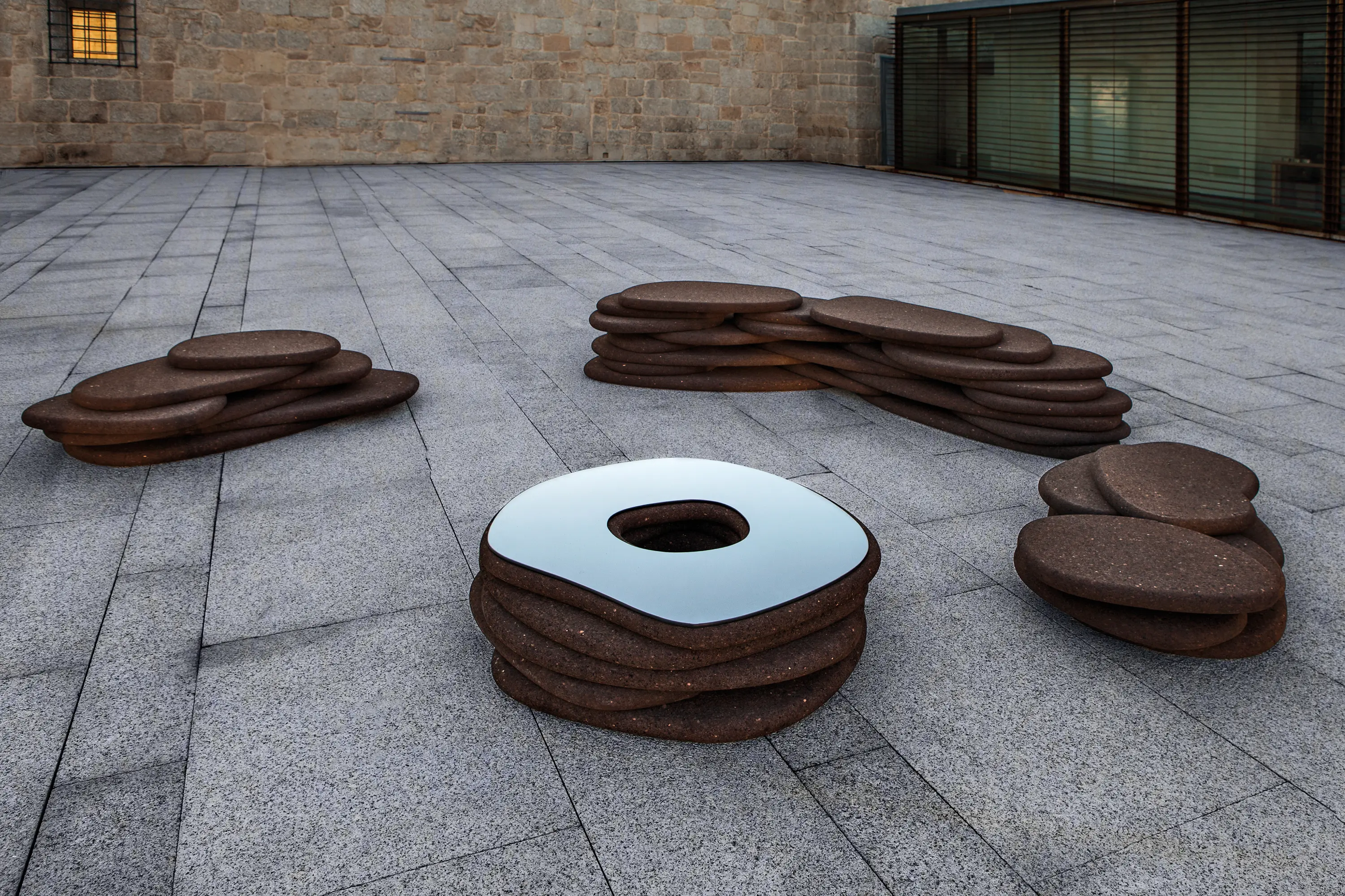 Movecho - Mrs.Rocha Cork table