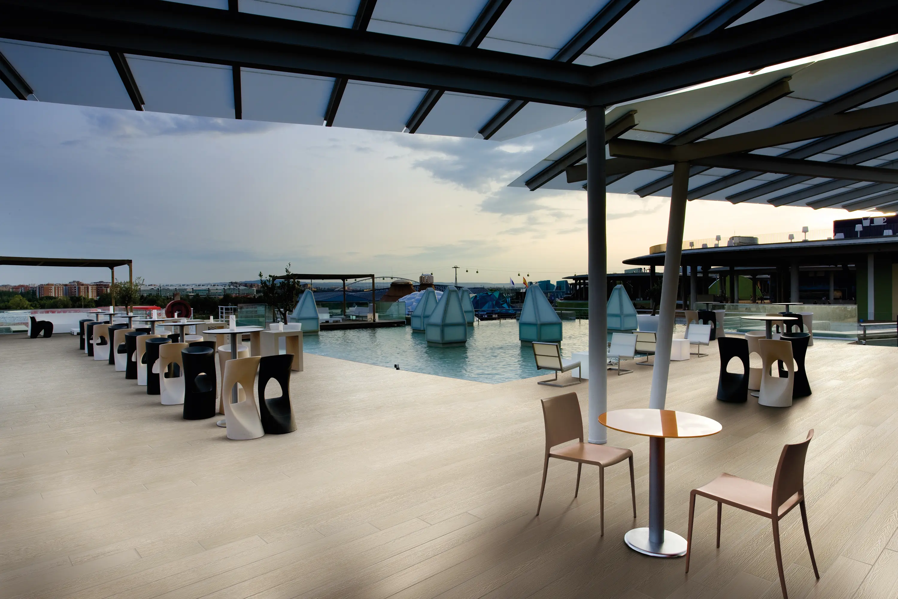 FMG - Lignum White